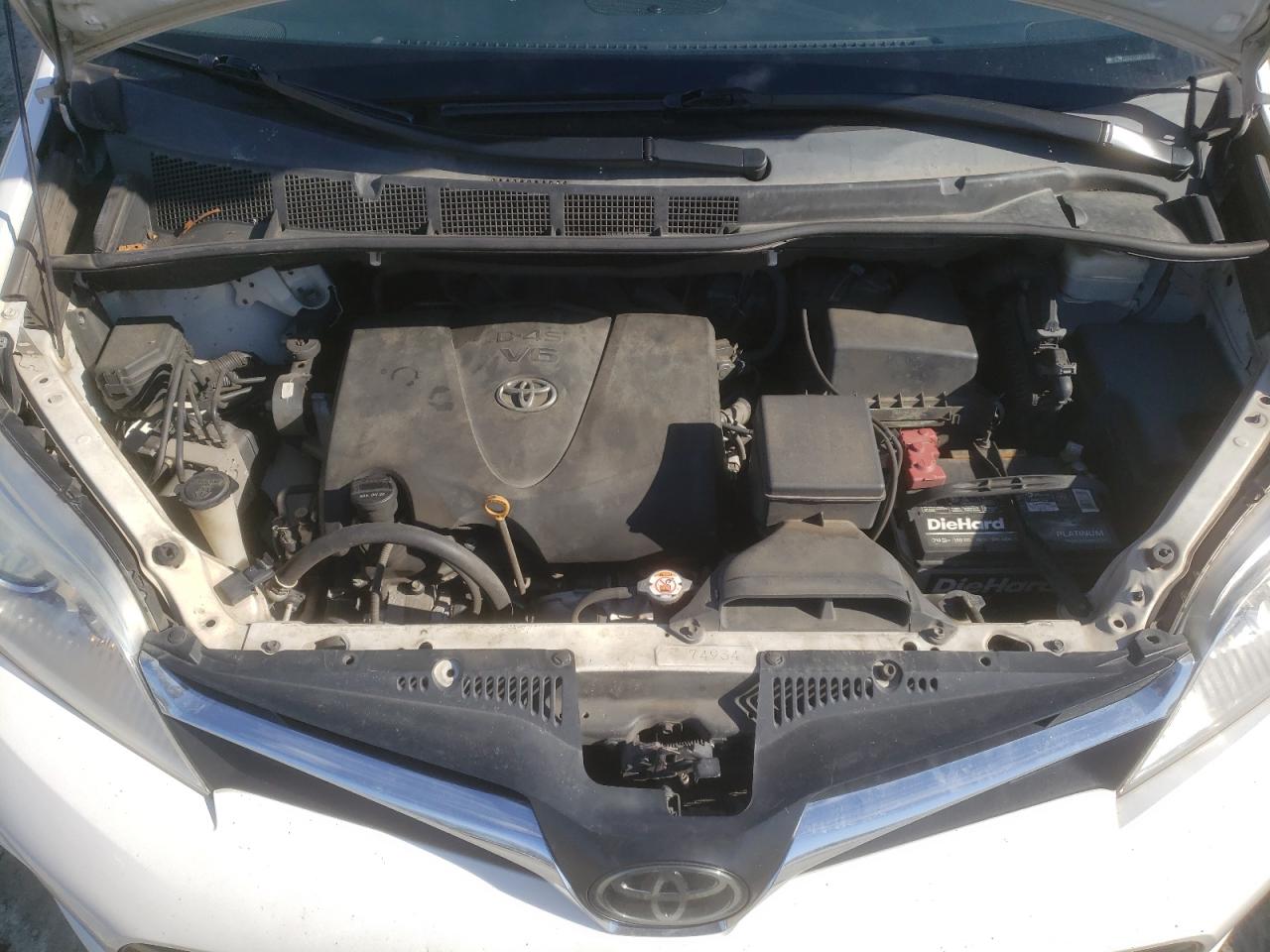 2020 Toyota Sienna VIN 5TDJZ3DC6LS239120 Copart auction photo, minor dent/scratches / mechanical damage thumbnail 12