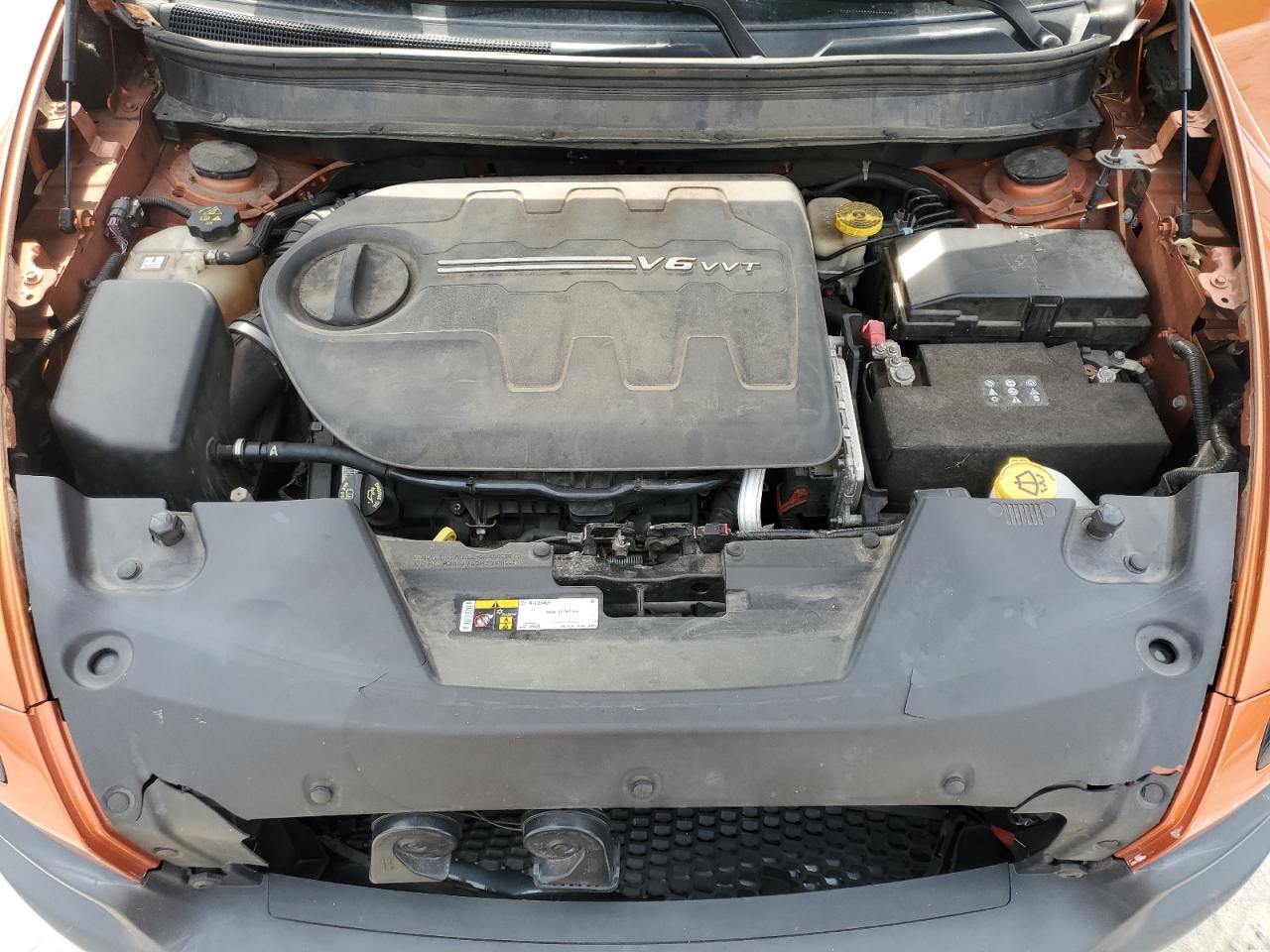 2015 Jeep Cherokee VIN 1C4PJMBS1FW704523 Copart auction photo, front end damage thumbnail 12