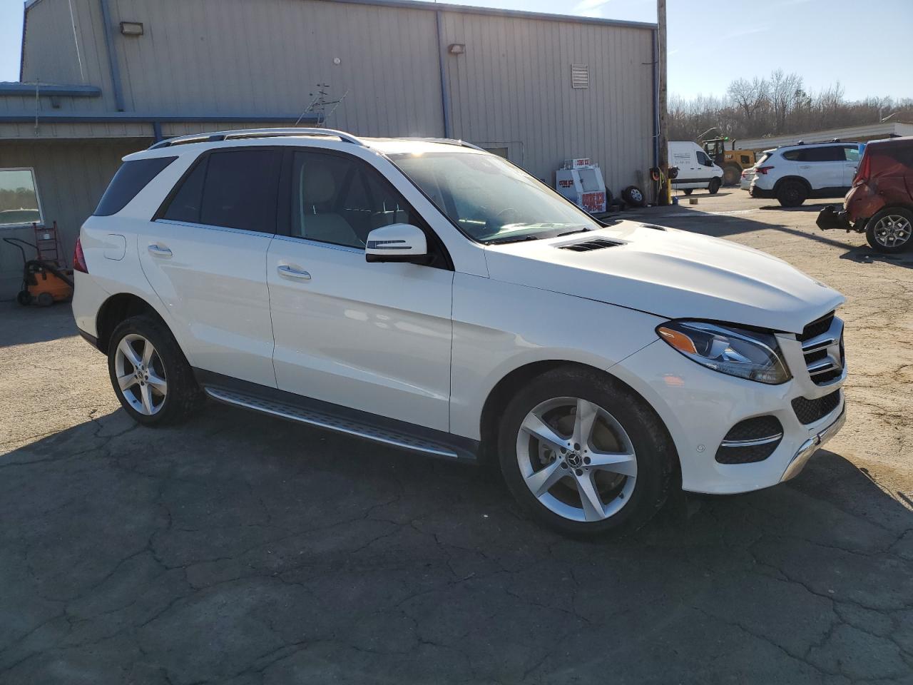 2018 Mercedes-Benz GLE VIN 4JGDA5JB6JB085567 Copart auction photo, front end damage thumbnail 4
