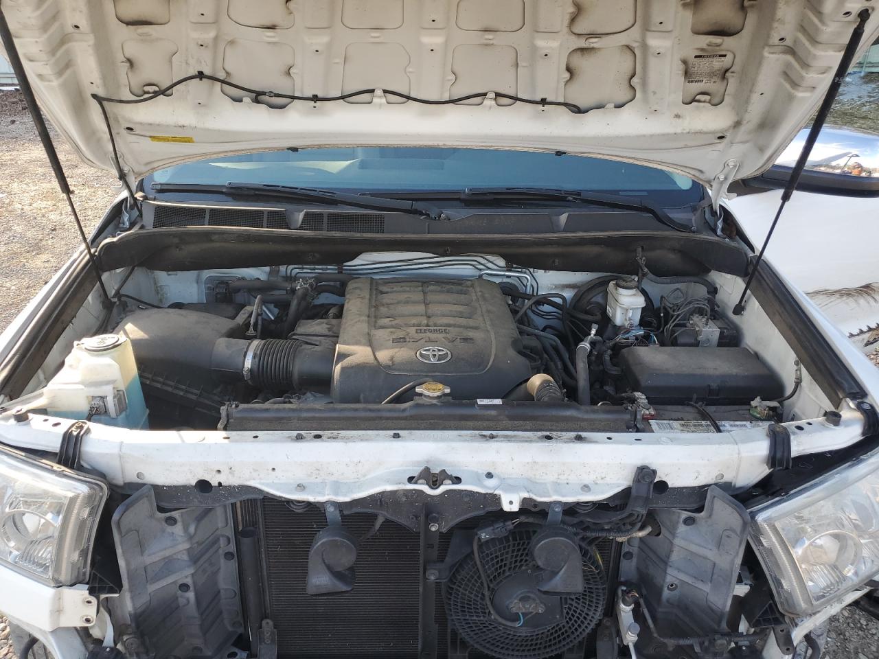 2017 Toyota Sequoia VIN 5TDJY5G17HS151127 Copart auction photo, front end / side damage thumbnail 14