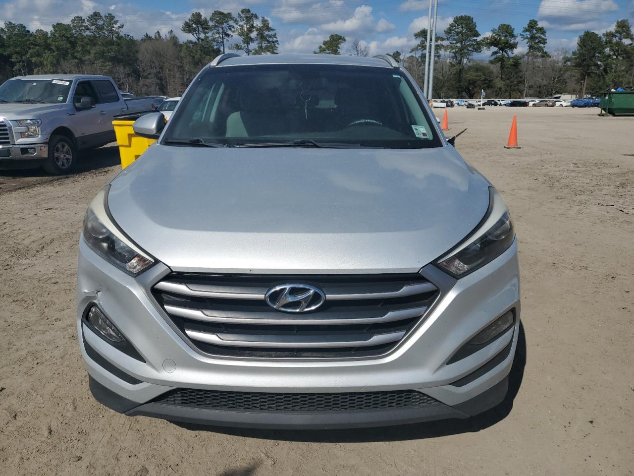 2018 Hyundai Tucson VIN KM8J33A47JU659682 Copart auction photo, side damage thumbnail 5