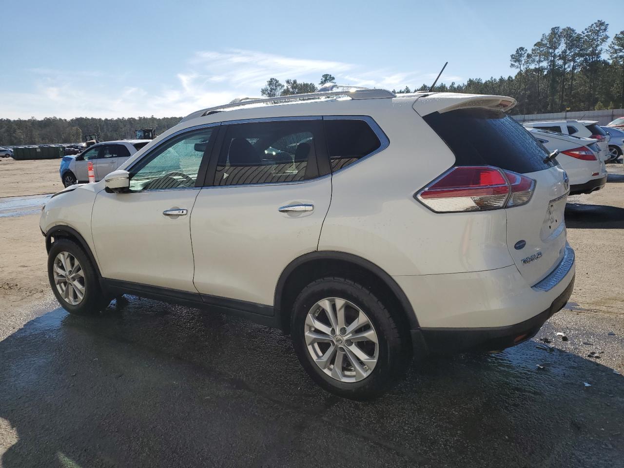2015 Nissan Rogue VIN 5N1AT2MV3FC845540 Copart auction photo, front end damage thumbnail 2
