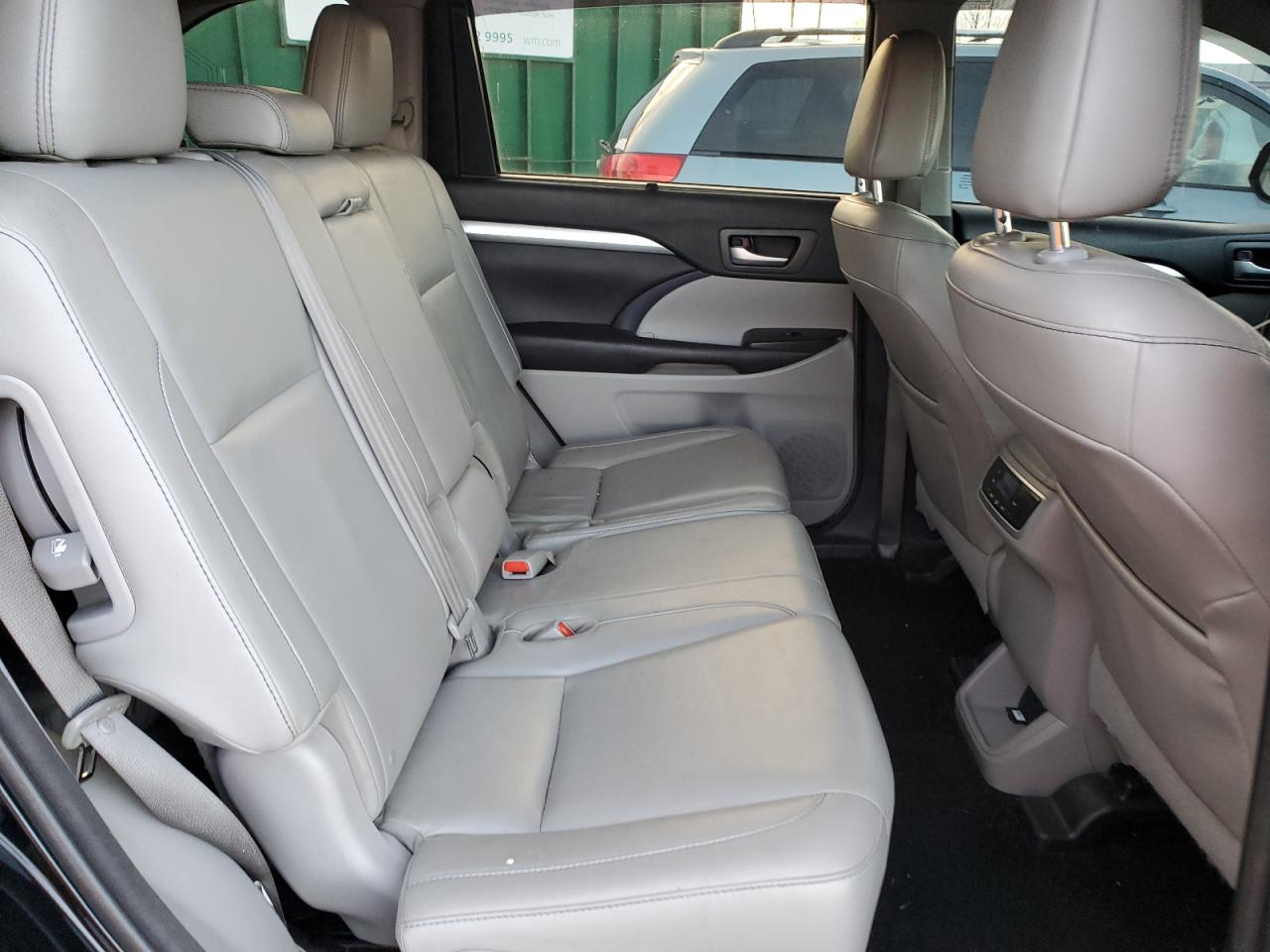 2016 Toyota Highlander VIN 5TDJKRFH7GS296495 Copart auction photo, side damage thumbnail 11