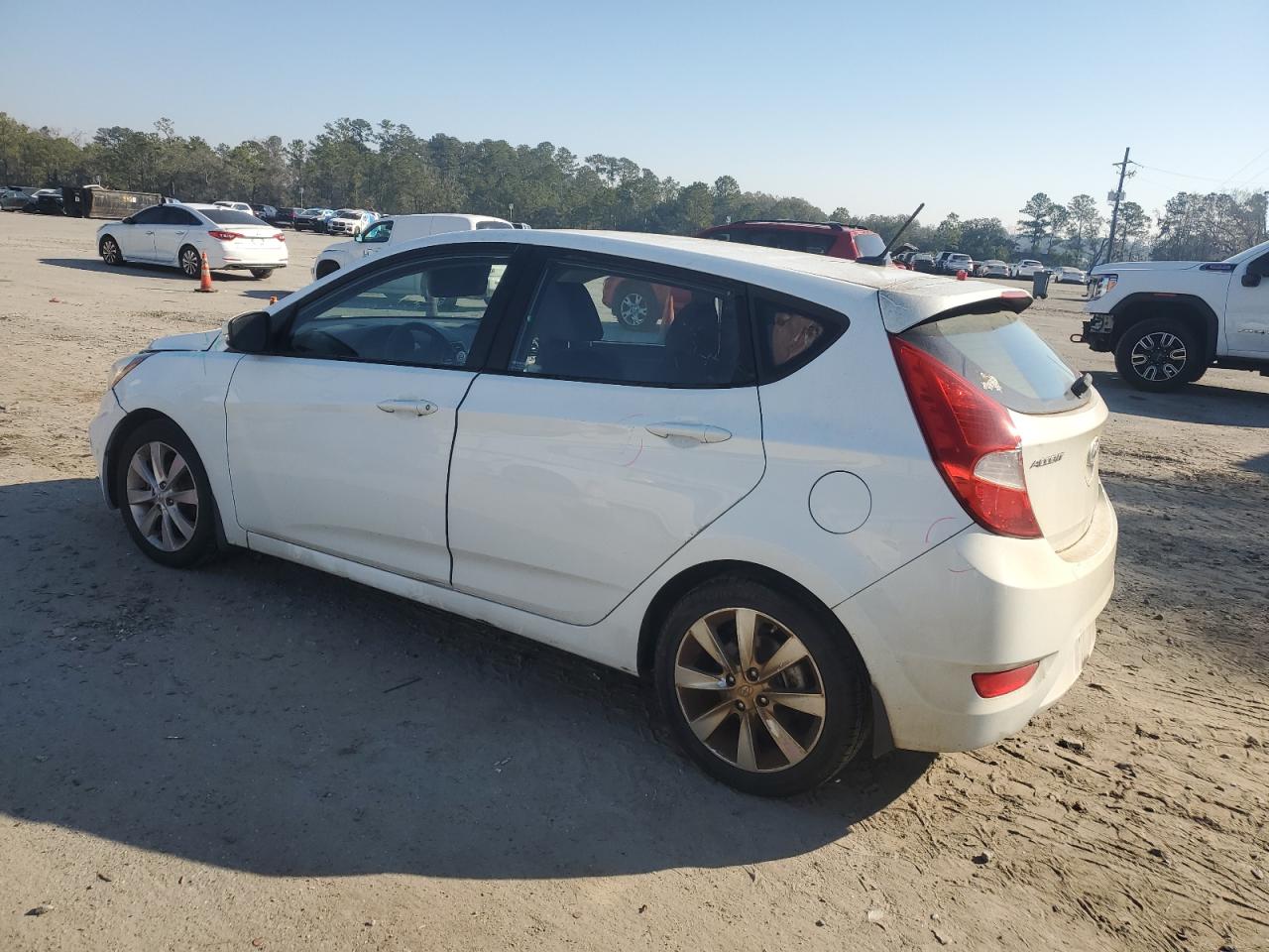 2013 Hyundai Accent VIN KMHCU5AE7DU086202 Copart auction photo, front end / rear end damage thumbnail 2