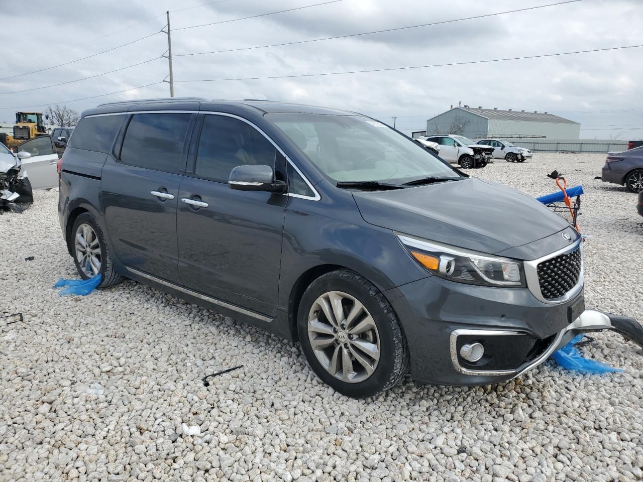 2017 KIA Sedona VIN KNDME5C15H6343903 Copart auction photo, front end damage thumbnail 4