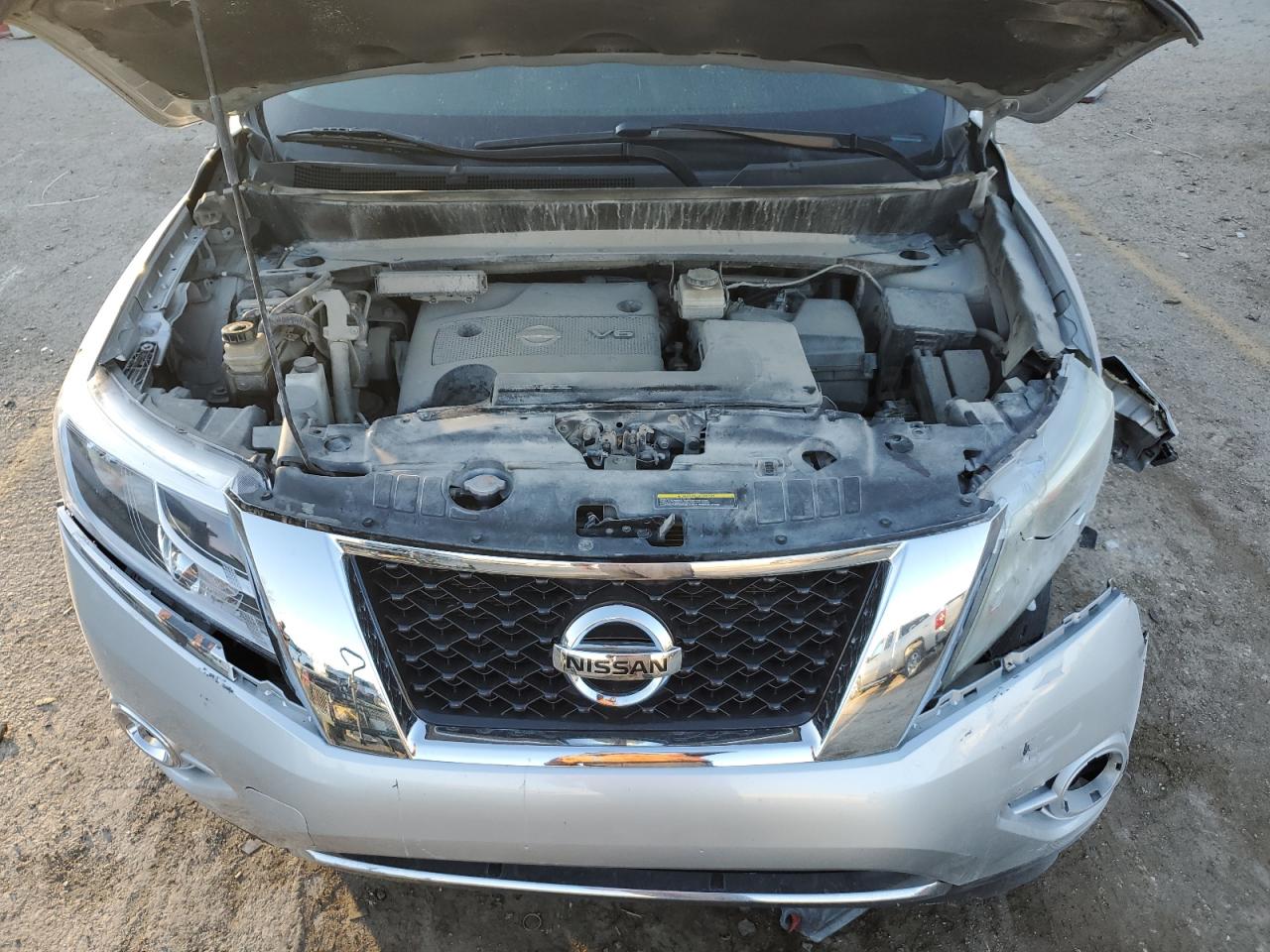 2015 Nissan Pathfinder VIN 5N1AR2MM0FC685462 Copart auction photo, side / front end damage thumbnail 13