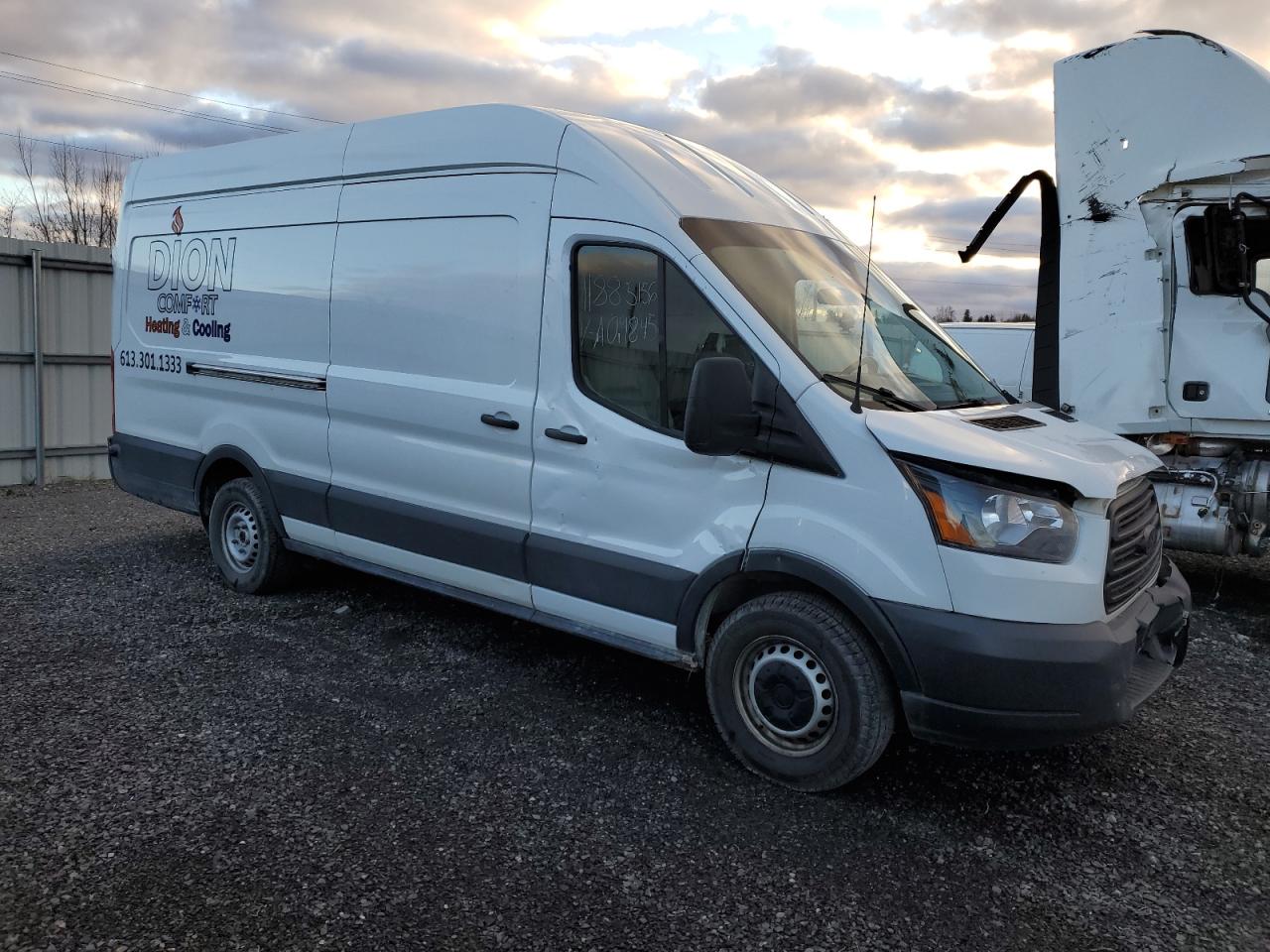 2018 Ford Transit VIN 1FTYR3XM3JKA82170 Copart auction photo, front end / side damage thumbnail 4