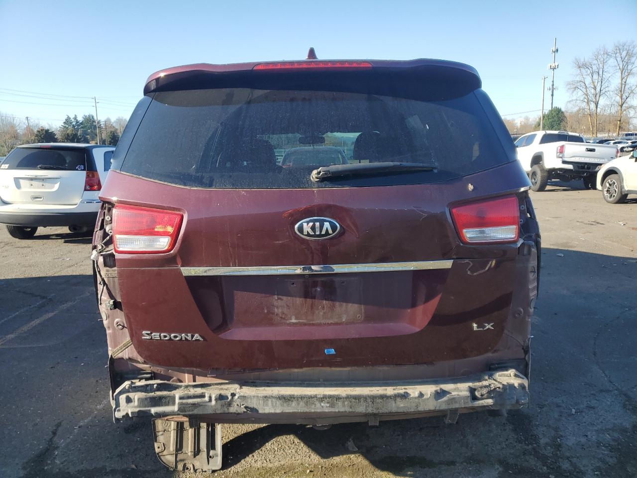 2017 KIA Sedona VIN KNDMB5C18H6320740 Copart auction photo, rear end damage thumbnail 6