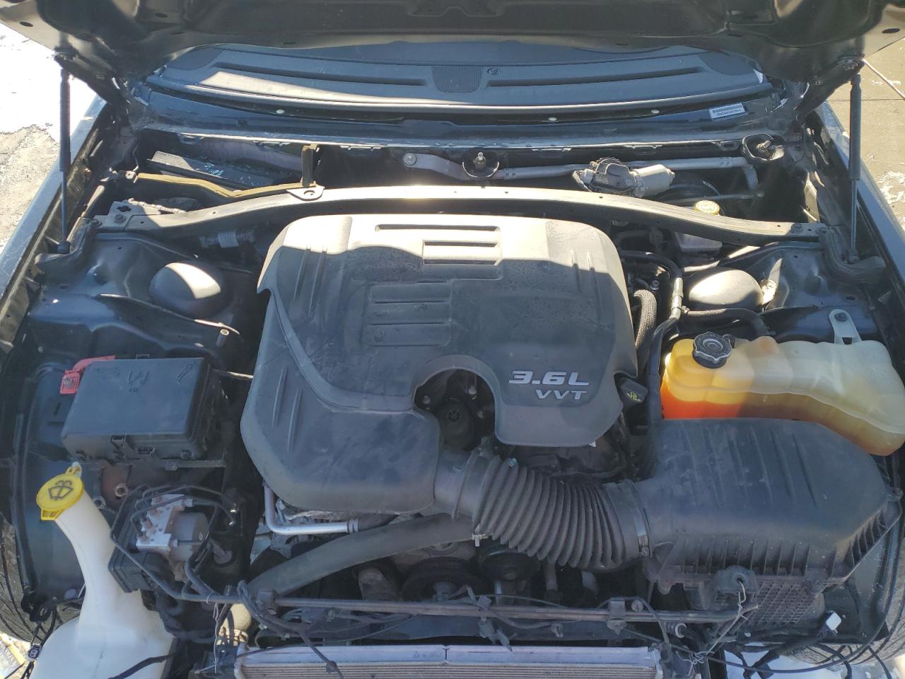 2018 Chrysler 300 VIN 2C3CCAAG1JH315414 Copart auction photo, front end damage thumbnail 11