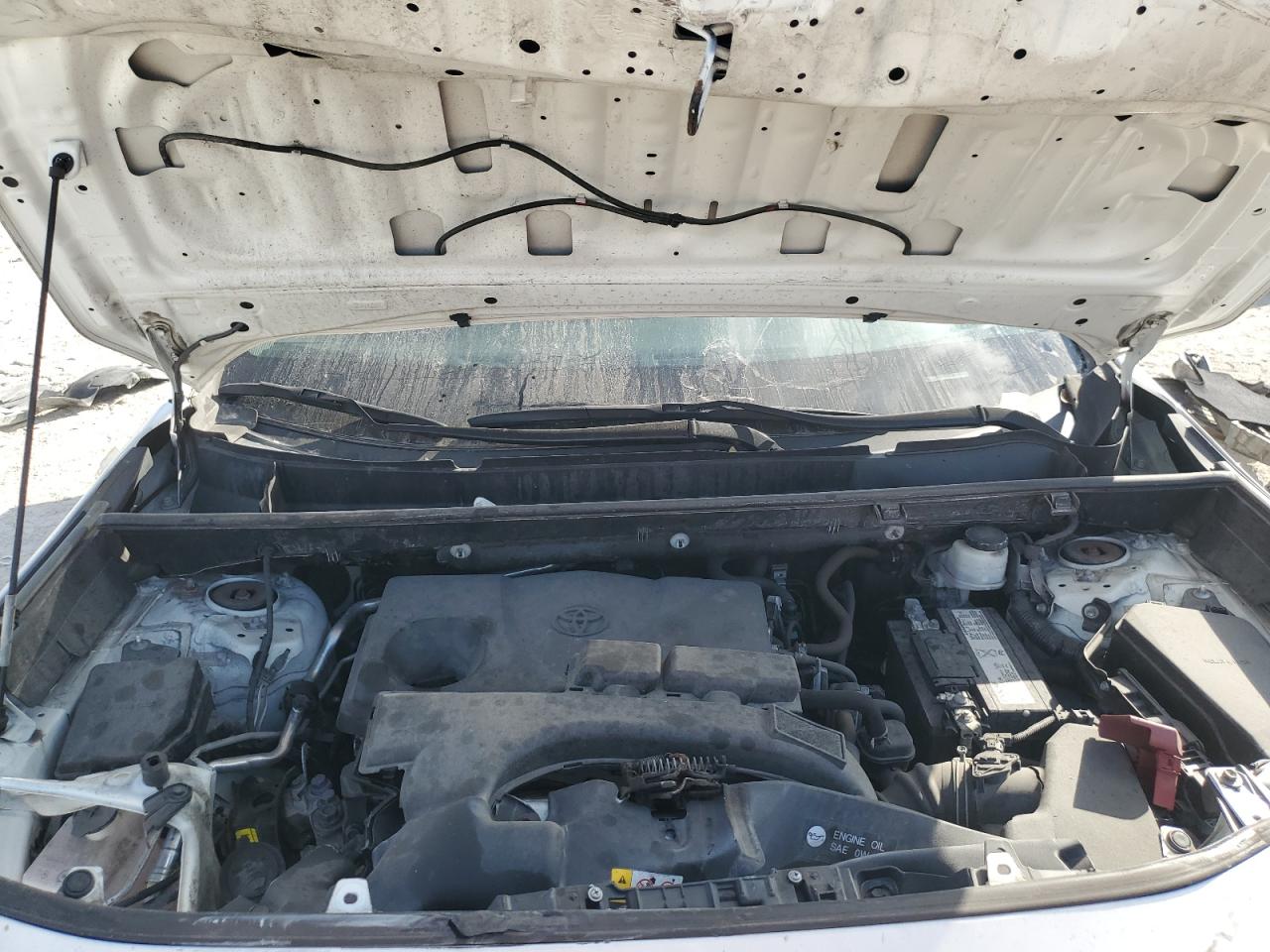 2019 Toyota RAV 4 VIN 2T3W1RFV0KC004161 Copart auction photo, front end / minor dent/scratches damage thumbnail 12