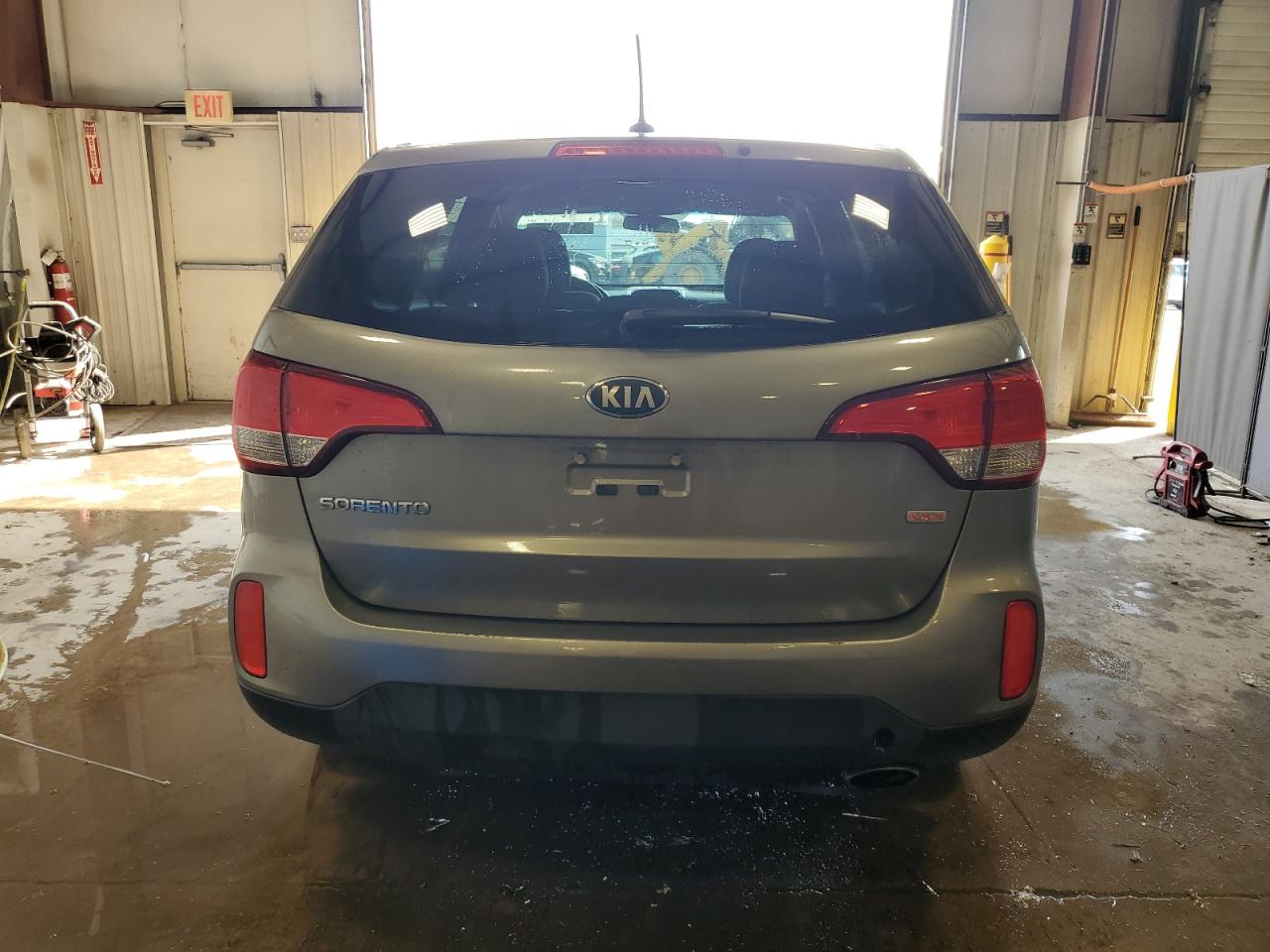 2015 KIA Sorento VIN 5XYKT3A65FG627011 Copart auction photo, front end / undercarriage damage thumbnail 6