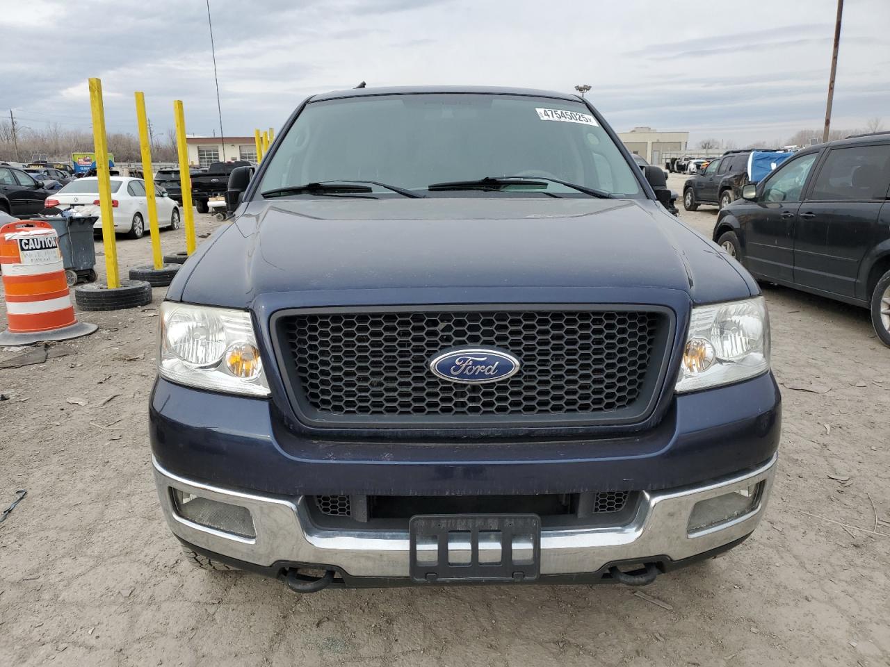2005 Ford F-150 VIN 1FTPW14575FB50779 Copart auction photo, side / minor dent/scratches damage thumbnail 5