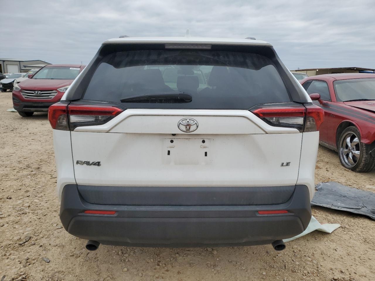 2019 Toyota RAV 4 VIN 2T3H1RFV2KC024260 Copart auction photo, front end damage thumbnail 6