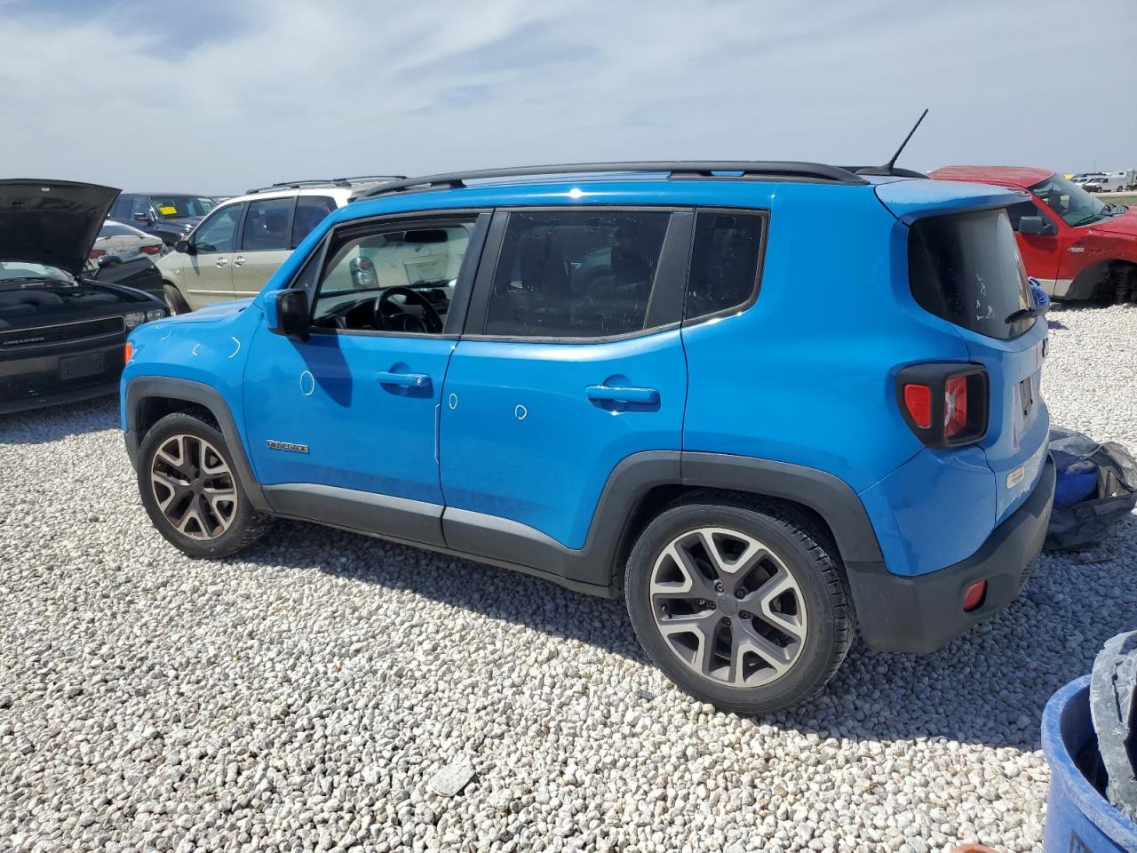 2015 Jeep Renegade VIN ZACCJABT0FPB61199 Copart auction photo, minor dent/scratches damage thumbnail 2
