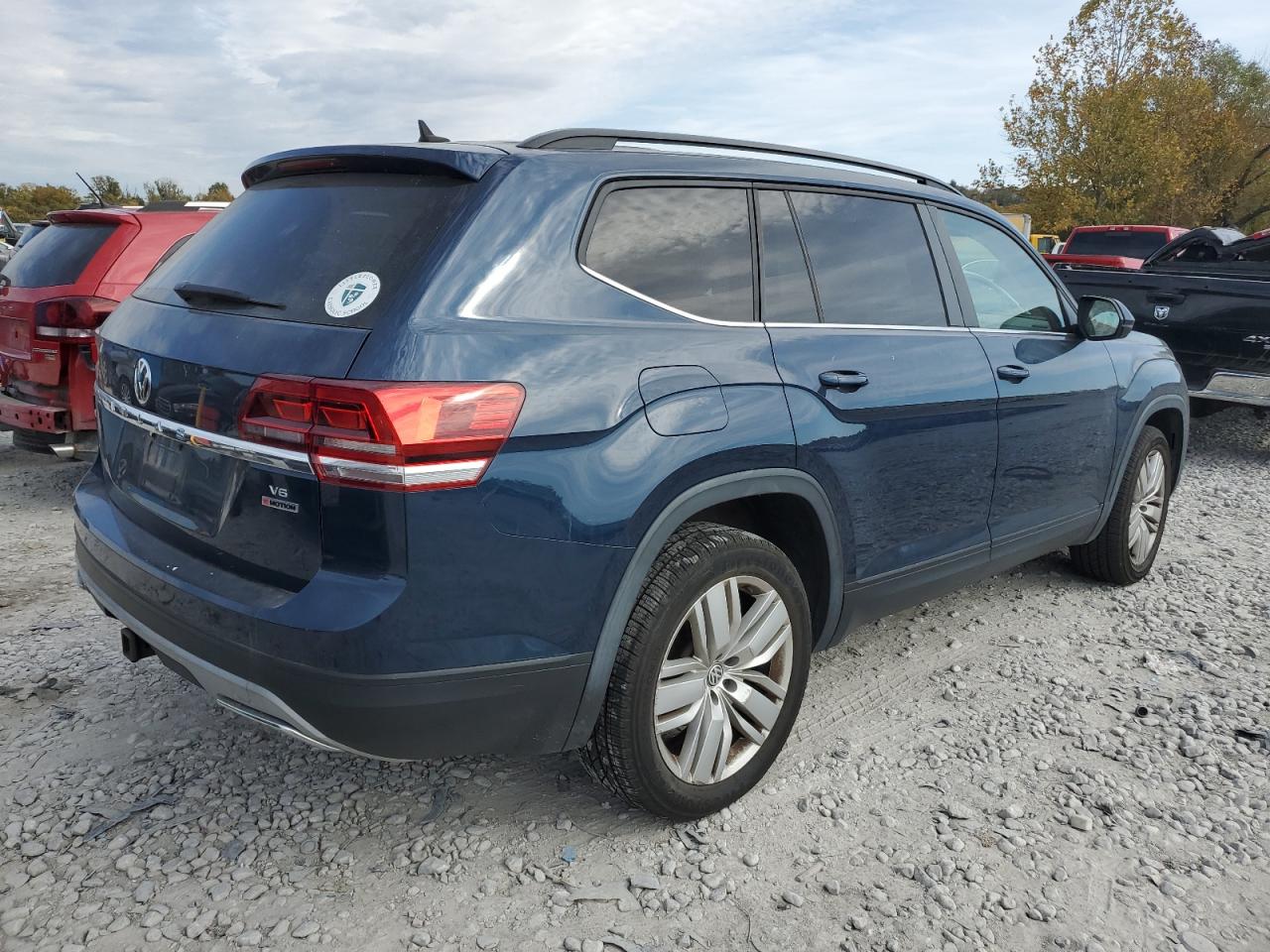 2020 Volkswagen Atlas VIN 1V2UR2CA9LC502885 Copart auction photo, hail damage thumbnail 3