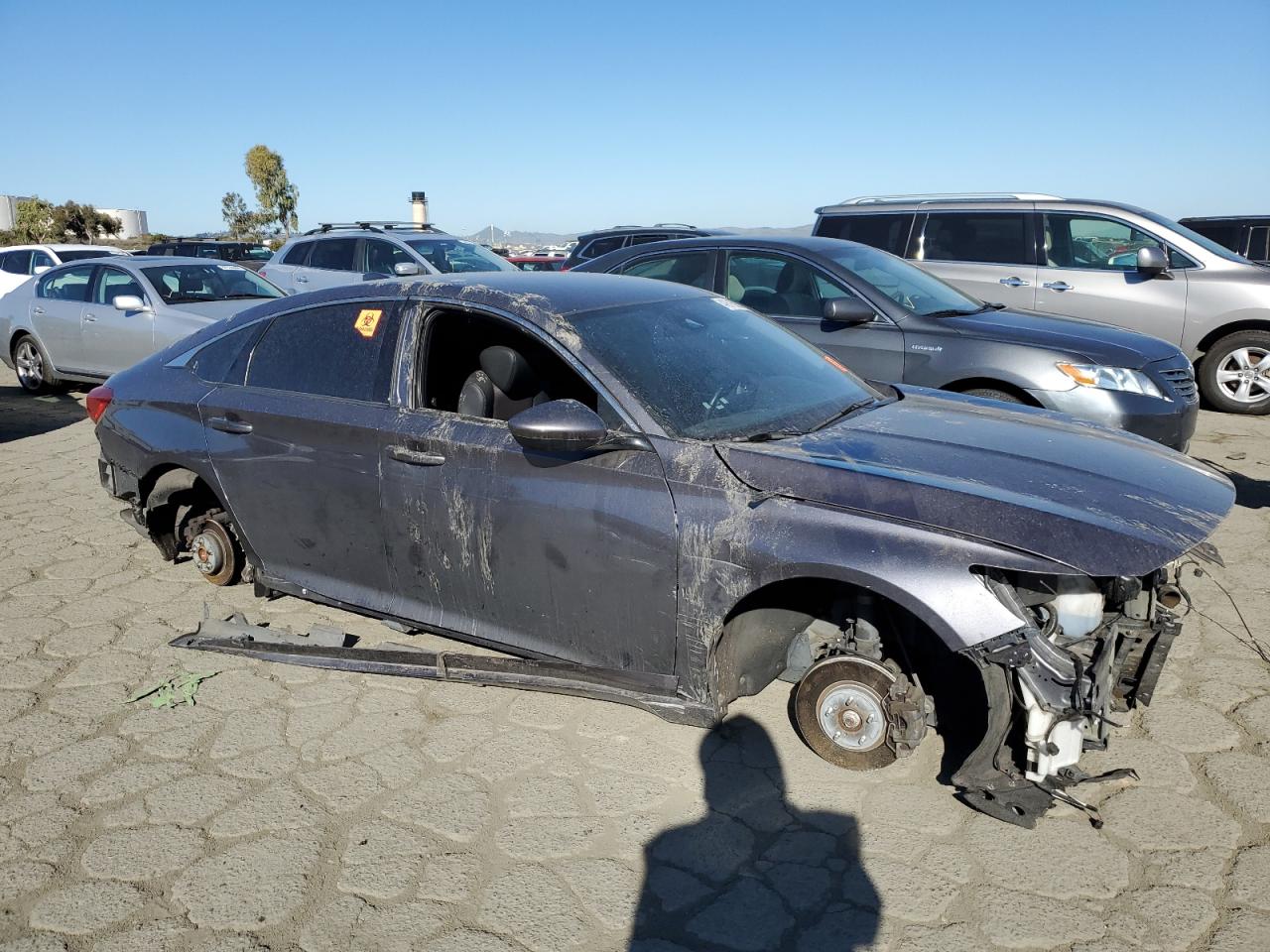 2020 Honda Accord VIN 1HGCV1F39LA105299 Copart auction photo, stripped / vandalism damage thumbnail 4