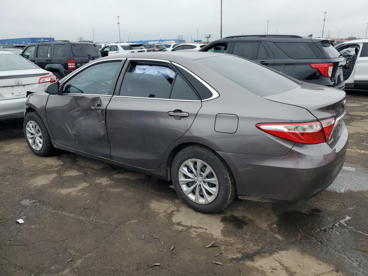 2016 Toyota Camry VIN 4T1BF1FK1GU529025 Copart auction photo, front end / side damage thumbnail 2