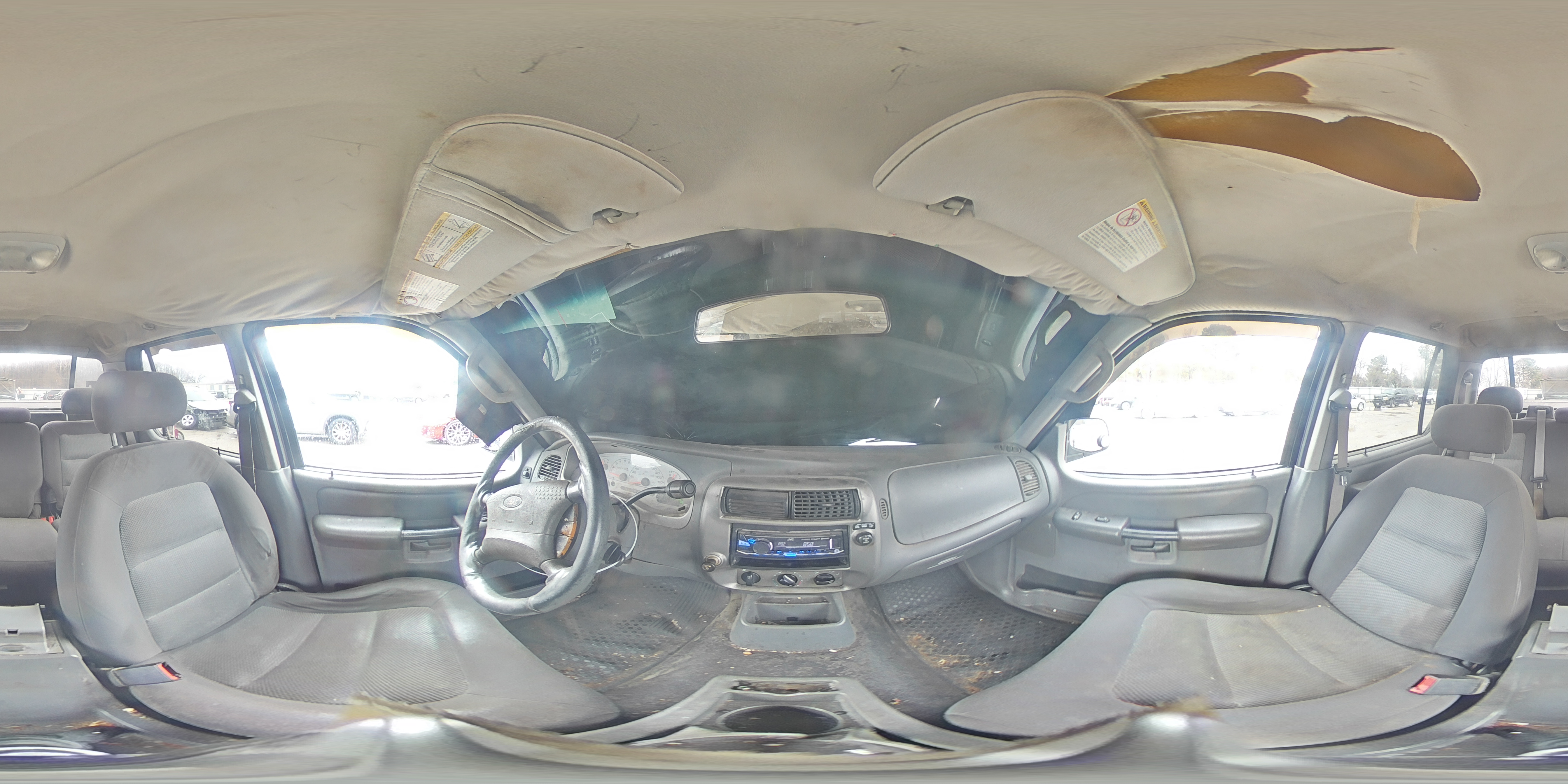 2005 Ford Explorer VIN 1FMZU67K65UA29195 Copart auction photo, minor dent/scratches damage thumbnail 13
