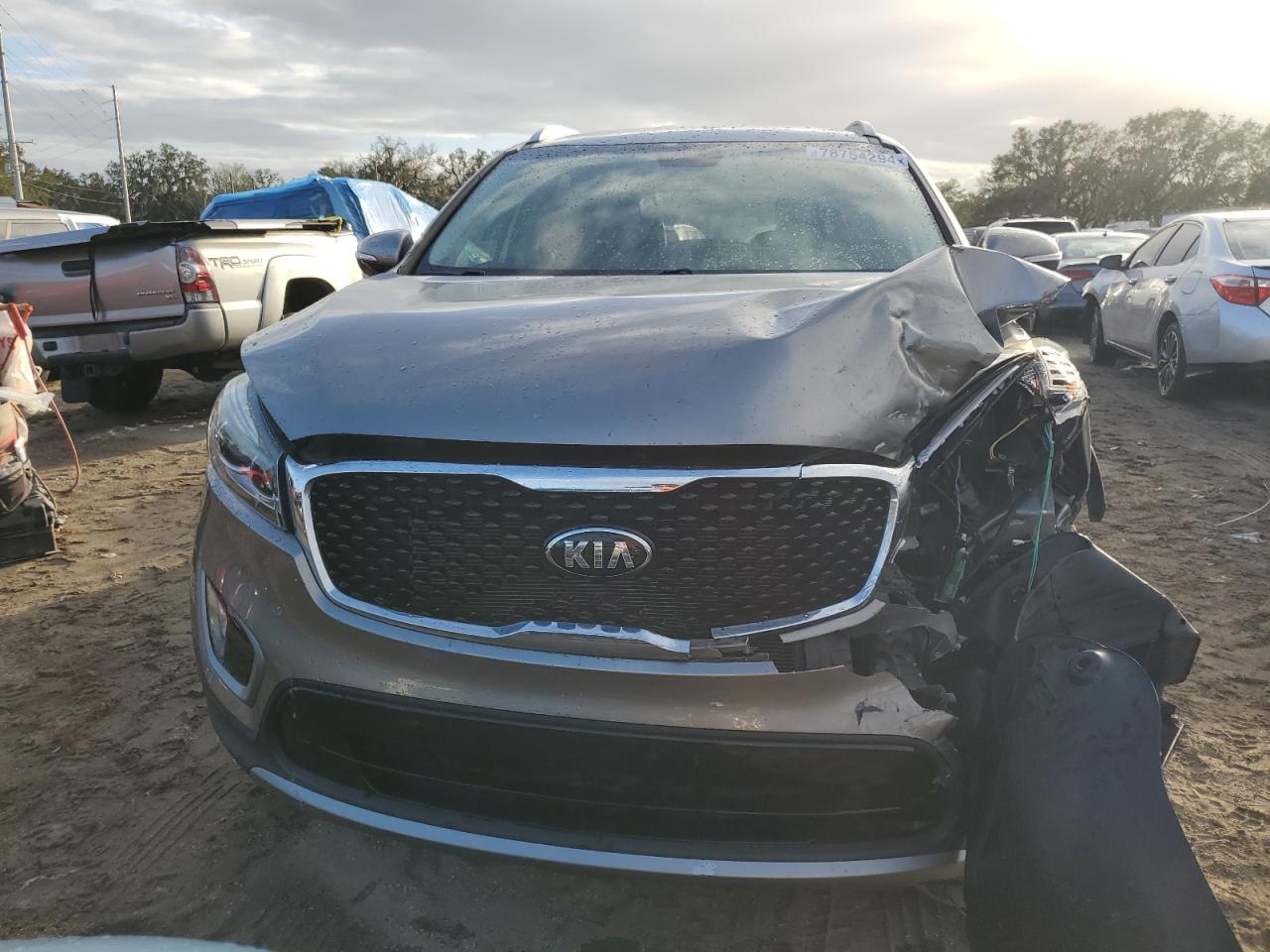 2016 KIA Sorento VIN 5XYPH4A57GG173608 Copart auction photo, front end damage thumbnail 5