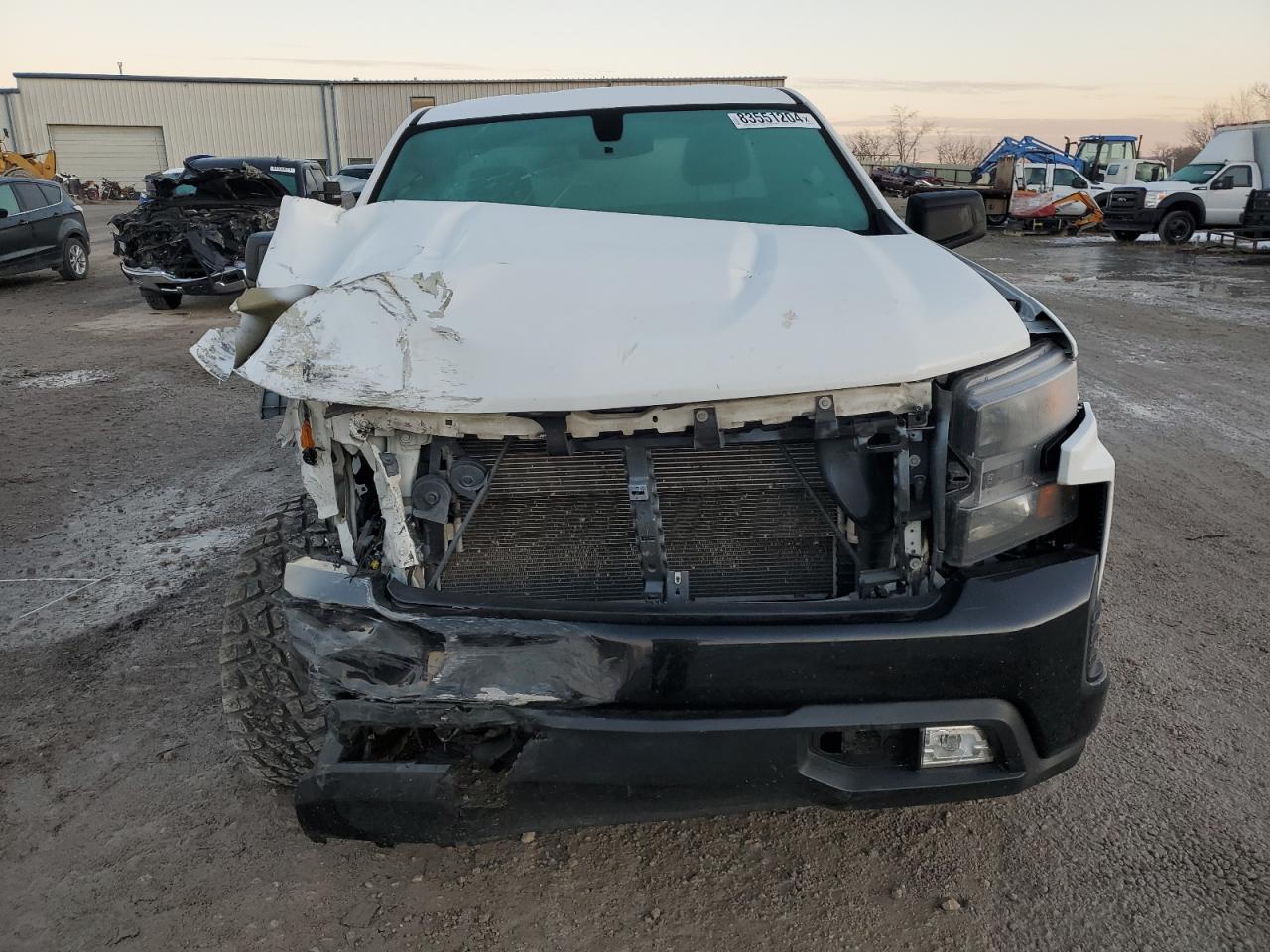 2020 Chevrolet Silverado VIN 3GCNWAEF2LG270855 Copart auction photo, front end / side damage thumbnail 5