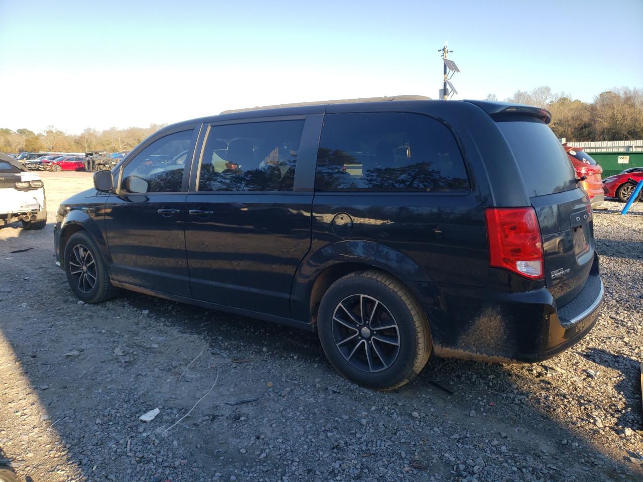 2018 Dodge Caravan VIN 2C4RDGEG3JR285231 Copart auction photo, front end / side damage thumbnail 2