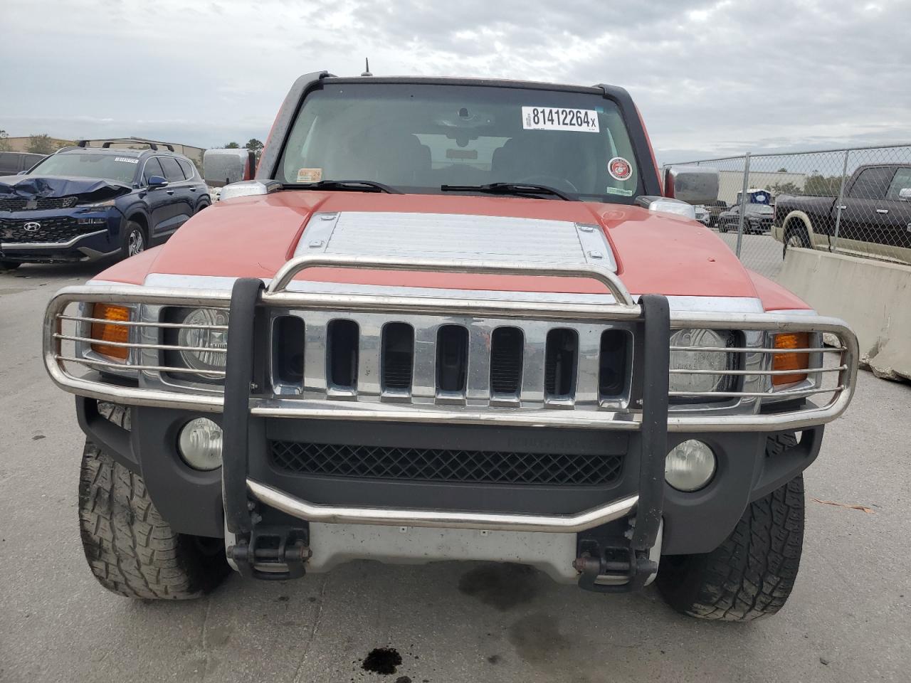 2008 Hummer H3 VIN 5GTEN13EX88174183 Copart auction photo, minor dent/scratches damage thumbnail 5