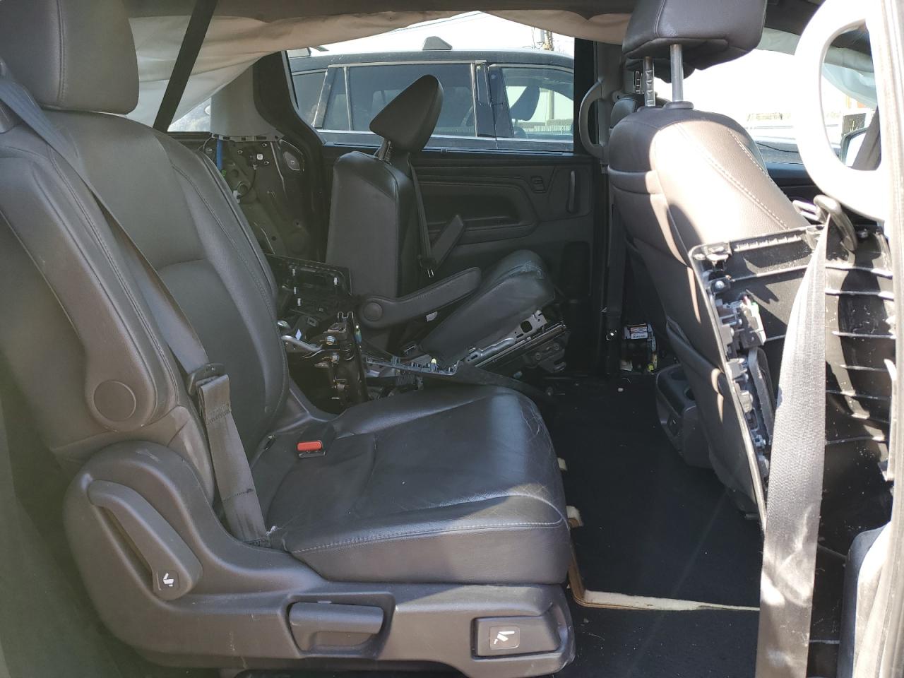 2019 Honda Odyssey VIN 5FNRL6H70KB061517 Copart auction photo, minor dent/scratches damage thumbnail 11