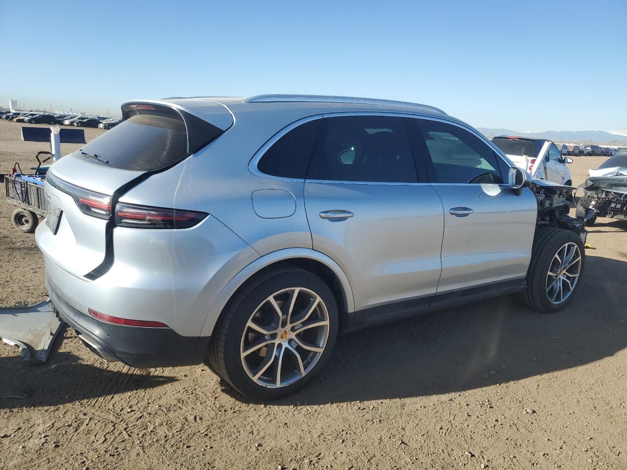 2019 Porsche Cayenne VIN WP1AA2AY4KDA08095 Copart auction photo, front end damage thumbnail 3