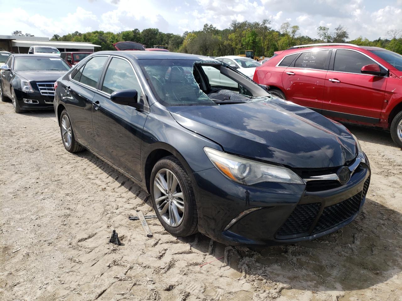 2015 Toyota Camry VIN 4T1BF1FK8FU003425 Copart auction photo, front end damage thumbnail 4