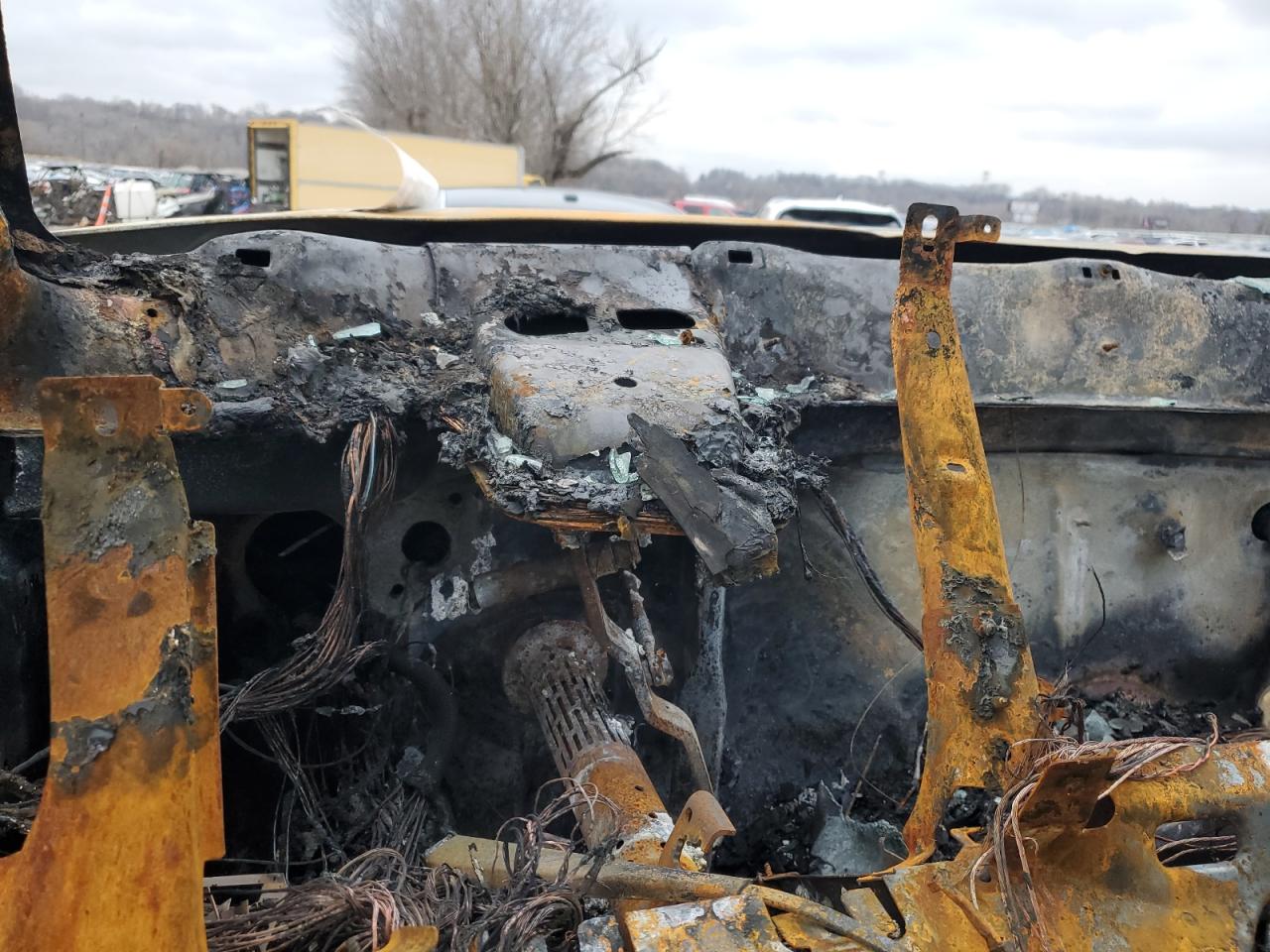 2001 Dodge RAM VIN 3B7KF23631G205635 Copart auction photo, burn damage thumbnail 9