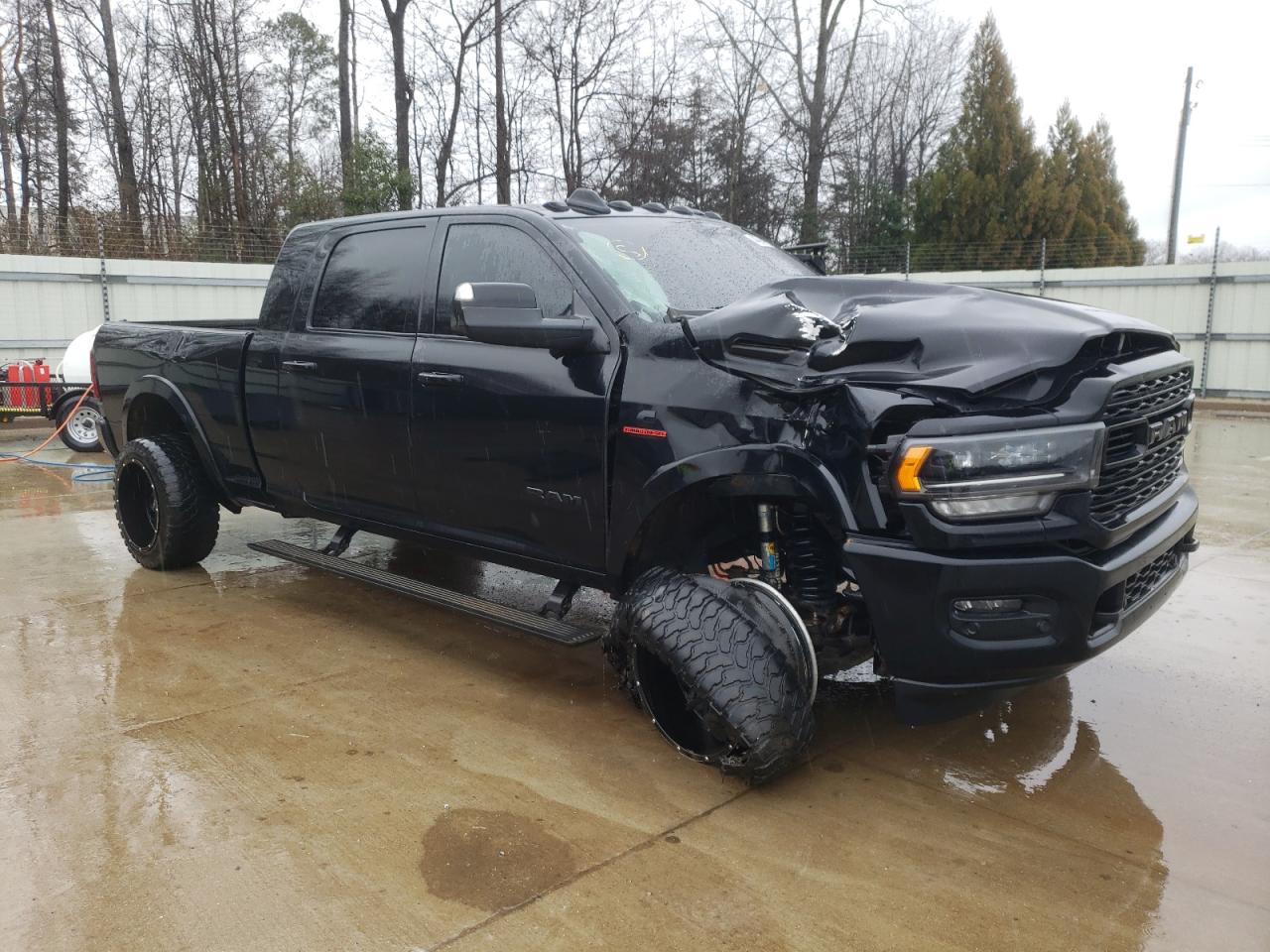 2020 RAM 2500 VIN 3C6UR5TL1LG201617 Copart auction photo, rear end damage thumbnail 4
