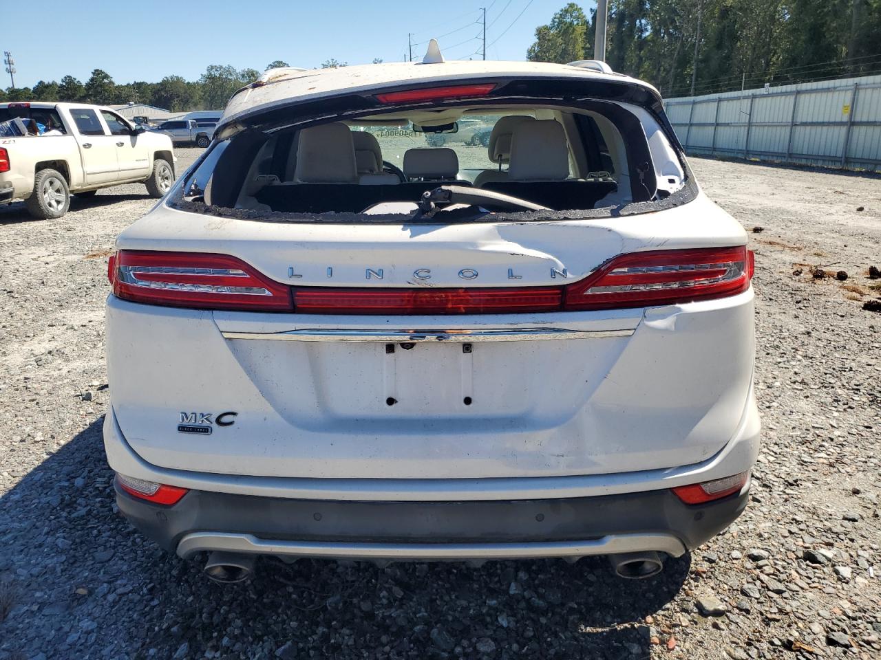 2019 Lincoln MKZ VIN 5LMCJ4C93KUL38444 Copart auction photo, top/roof / front end damage thumbnail 6