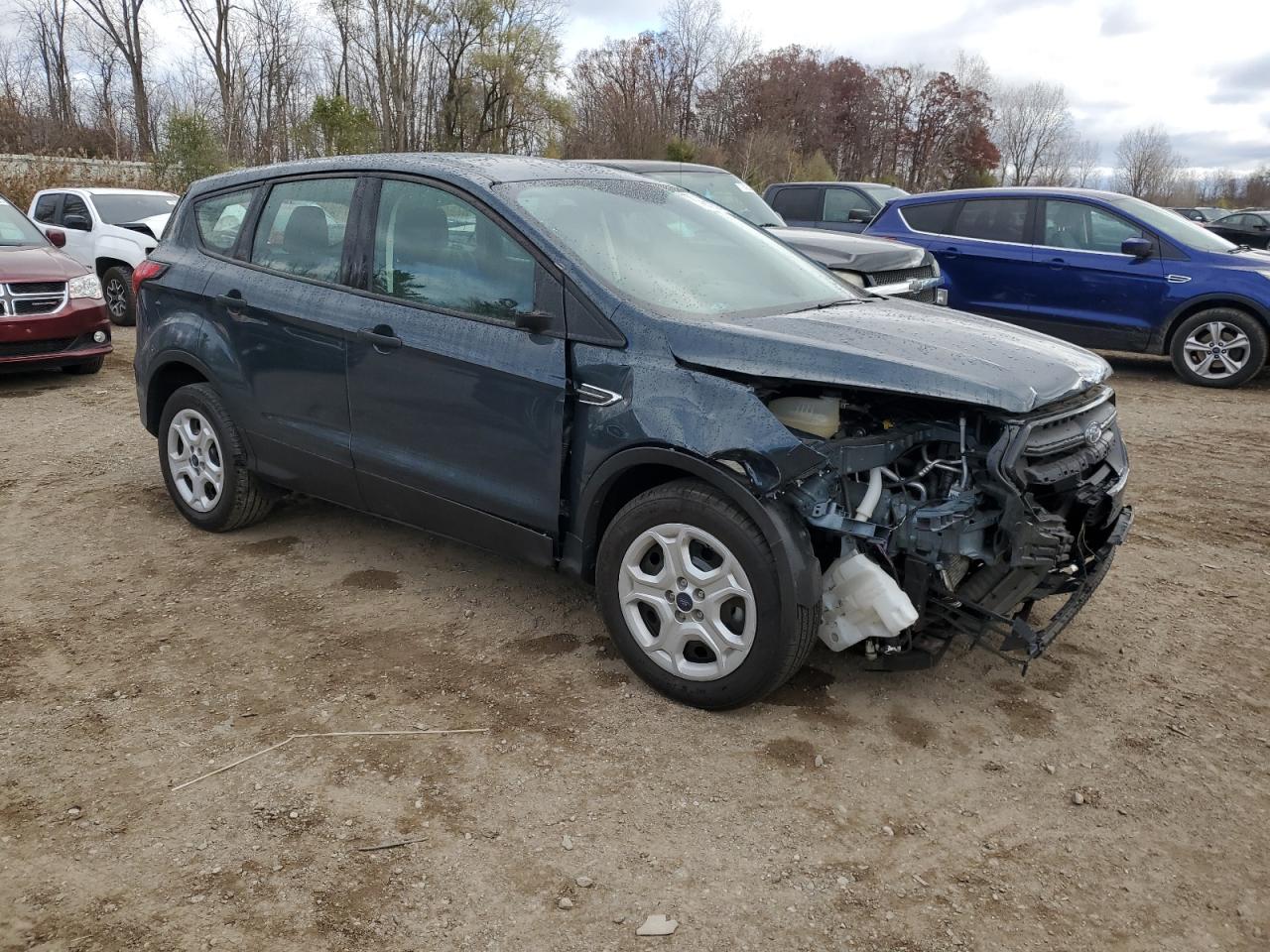 2019 Ford Escape VIN 1FMCU0F7XKUB24998 Copart auction photo, front end / side damage thumbnail 4