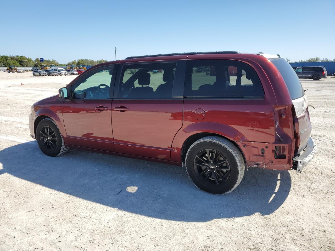 2019 Dodge Caravan VIN 2C4RDGEG9KR785878 Copart auction photo, rear end damage thumbnail 2