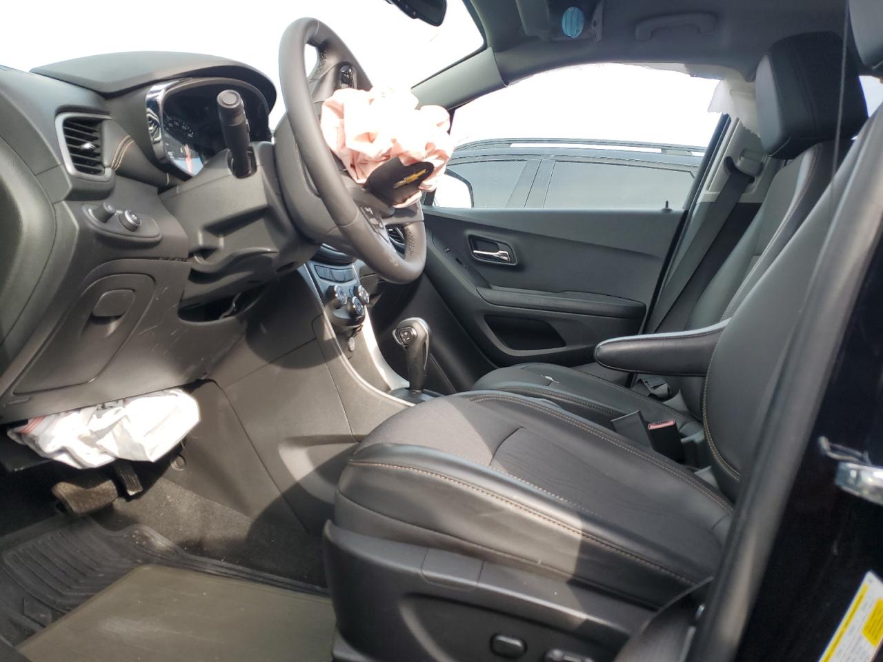 2021 Chevrolet Trax VIN KL7CJPSM8MB364807 Copart auction photo, front end damage thumbnail 7