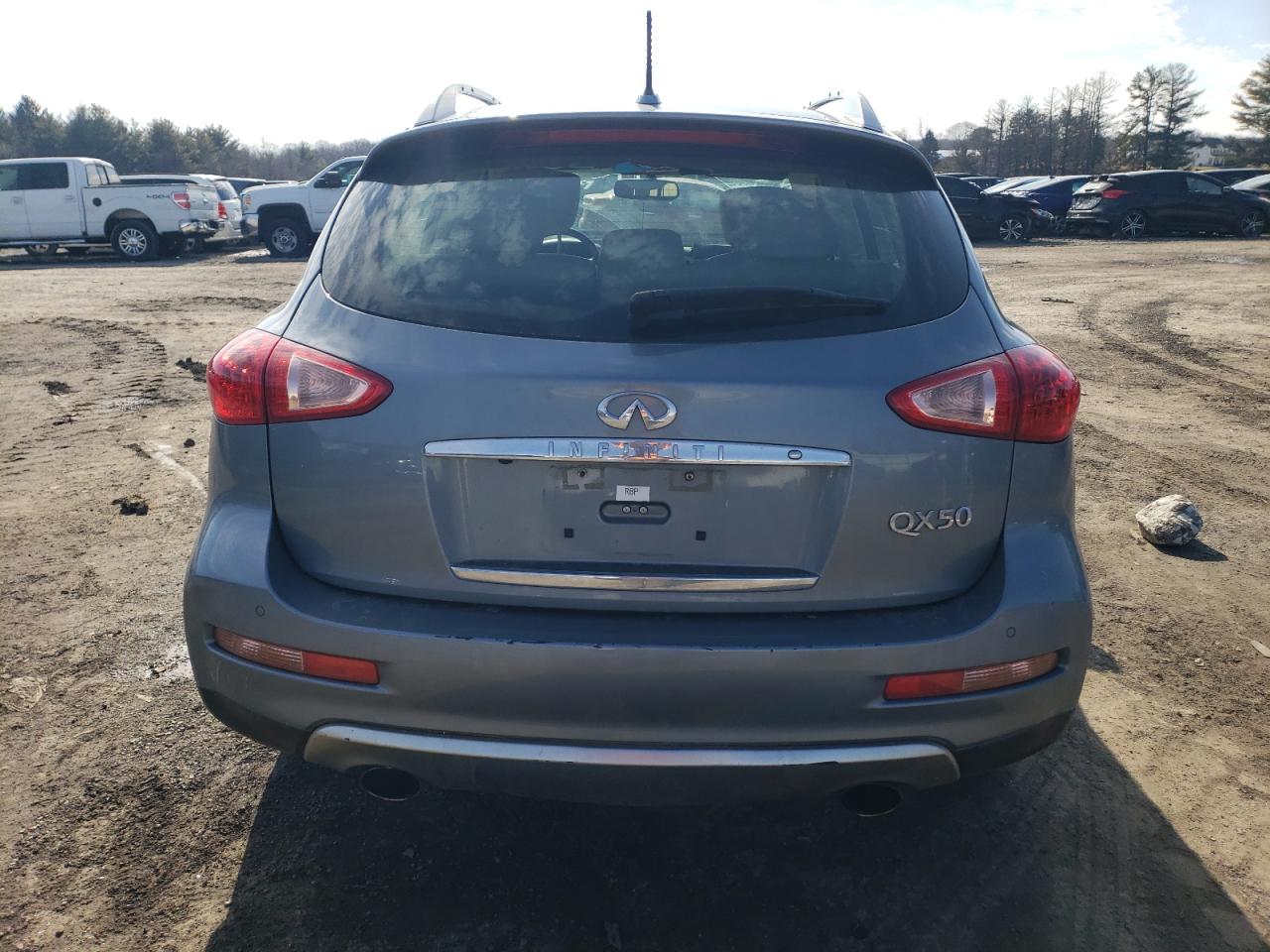 2017 Infiniti QX50 VIN JN1BJ0RRXHM402123 Copart auction photo, undercarriage / minor dent/scratches damage thumbnail 6
