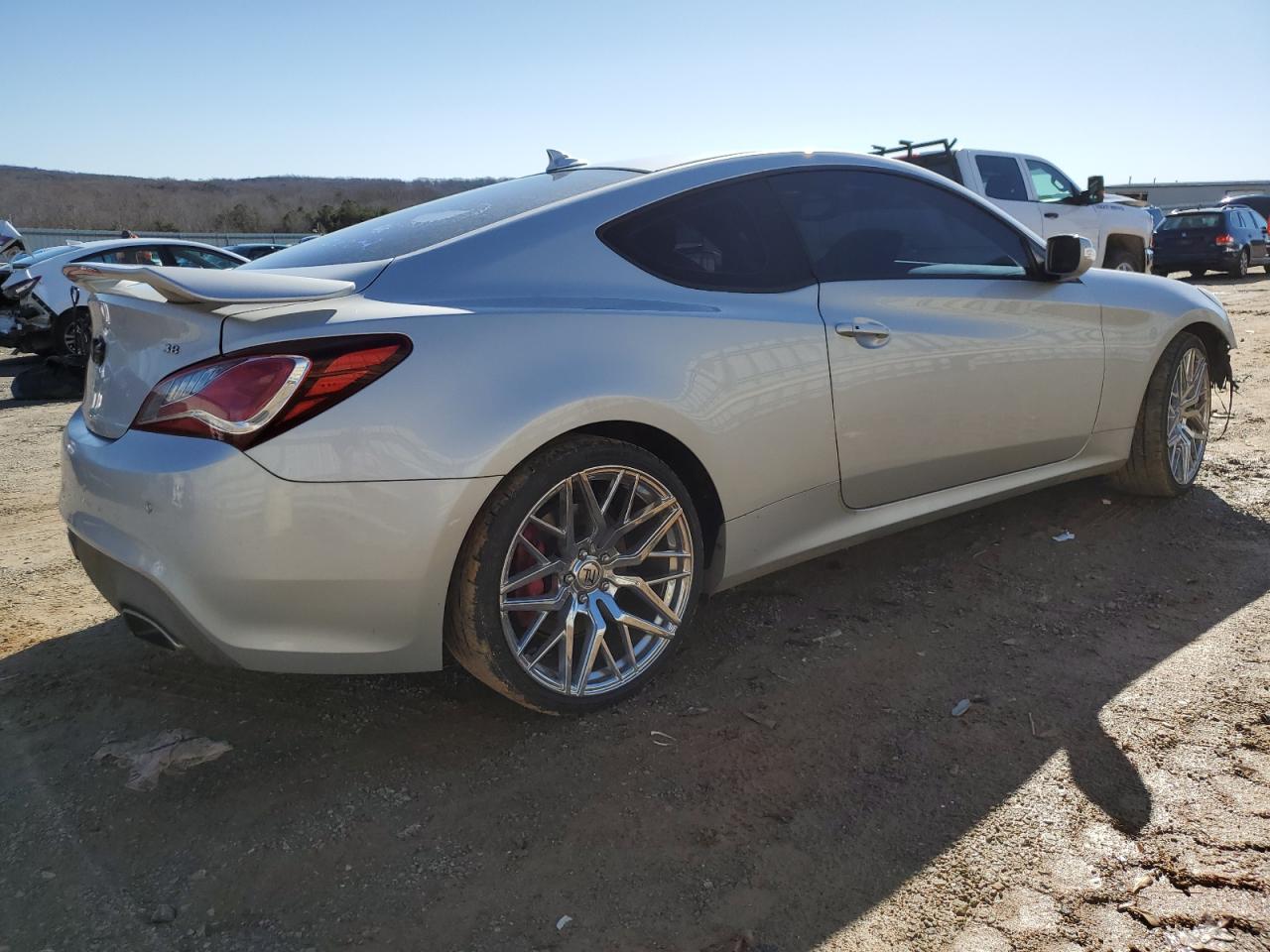 2015 Hyundai Genesis VIN KMHHU6KJ8FU128290 Copart auction photo, front end / undercarriage damage thumbnail 3