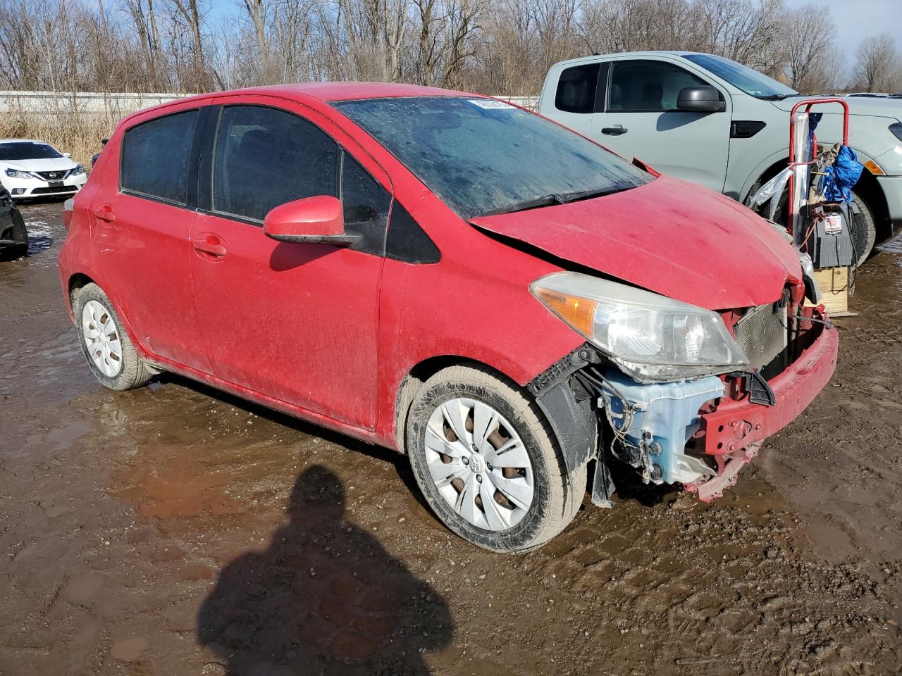 2014 Toyota Yaris VIN VNKKTUD3XEA010412 Copart auction photo, front end / minor dent/scratches damage thumbnail 4