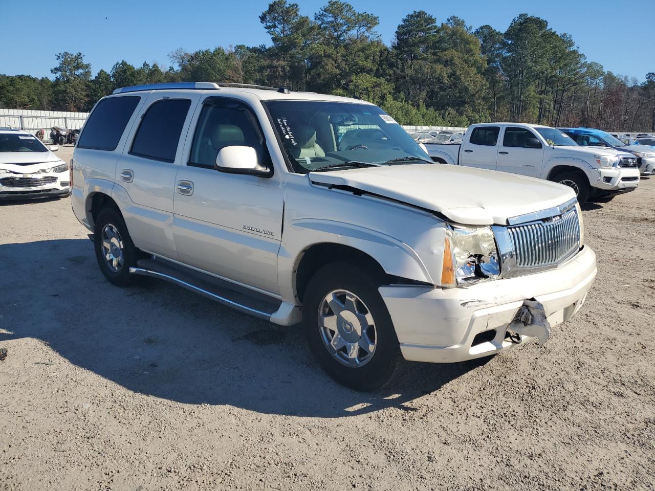 2004 Cadillac Escalade VIN 1GYEK63N34R304316 Copart auction photo, front end damage thumbnail 4