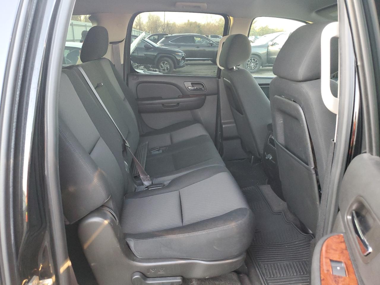 2013 Chevrolet Suburban VIN 1GNWKLEG5DR300315 Copart auction photo, rear end / side damage thumbnail 11