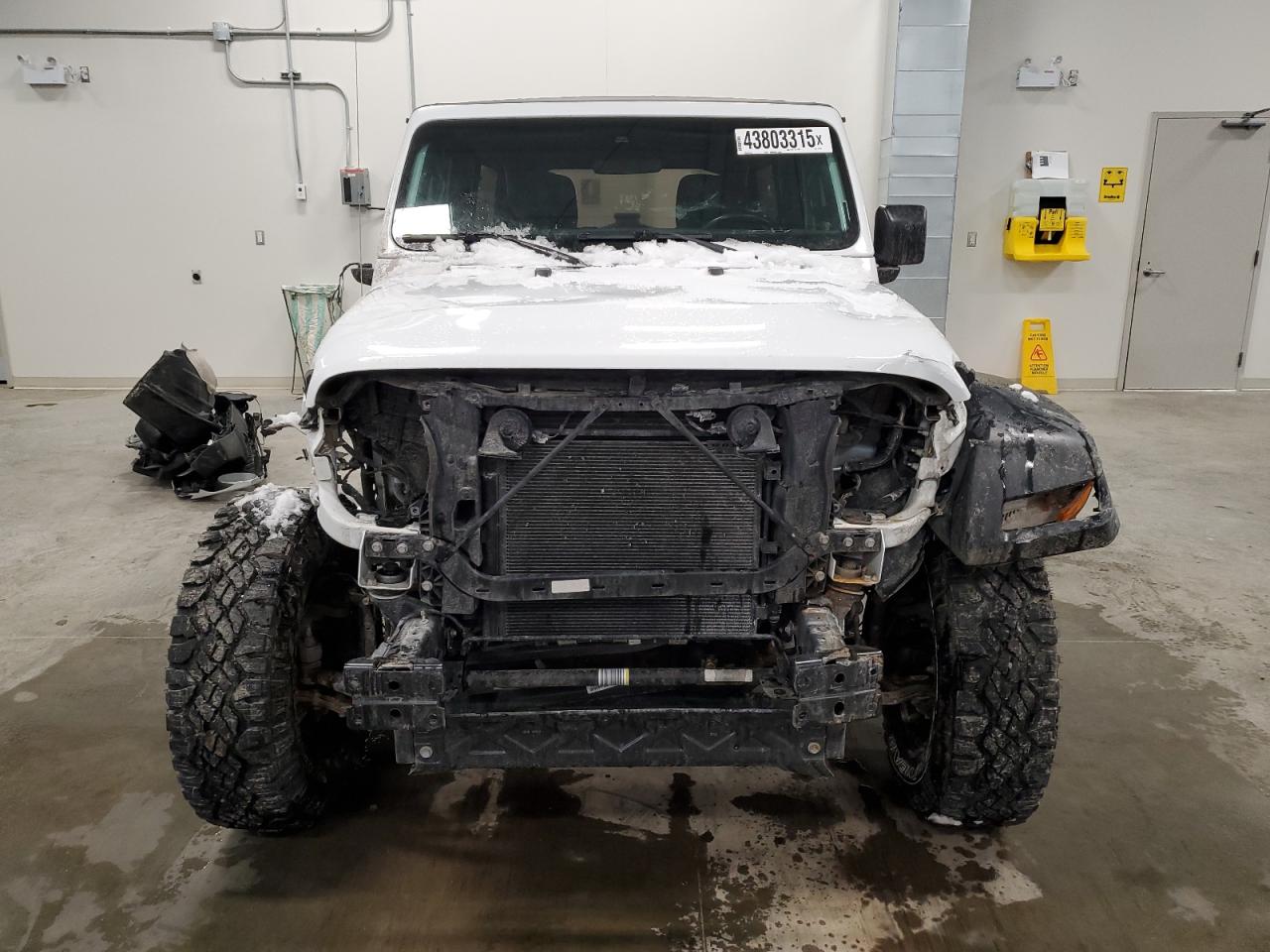 2020 Jeep Wrangler VIN 1C4HJXDN9LW255200 Copart auction photo, front end / side damage thumbnail 5