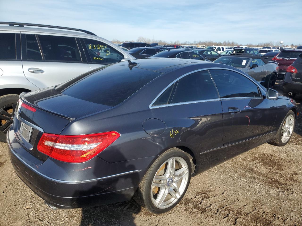 2013 Mercedes-Benz E-klasse VIN WDDKJ5KB2DF201103 Copart auction photo, side / minor dent/scratches damage thumbnail 3