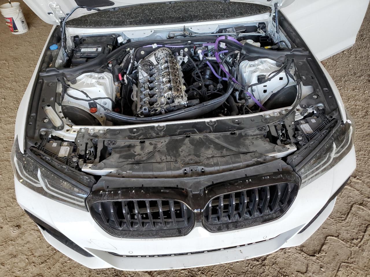 2022 BMW 5er VIN WBA53BJ05NWX79517 Copart auction photo, vandalism / side damage thumbnail 11