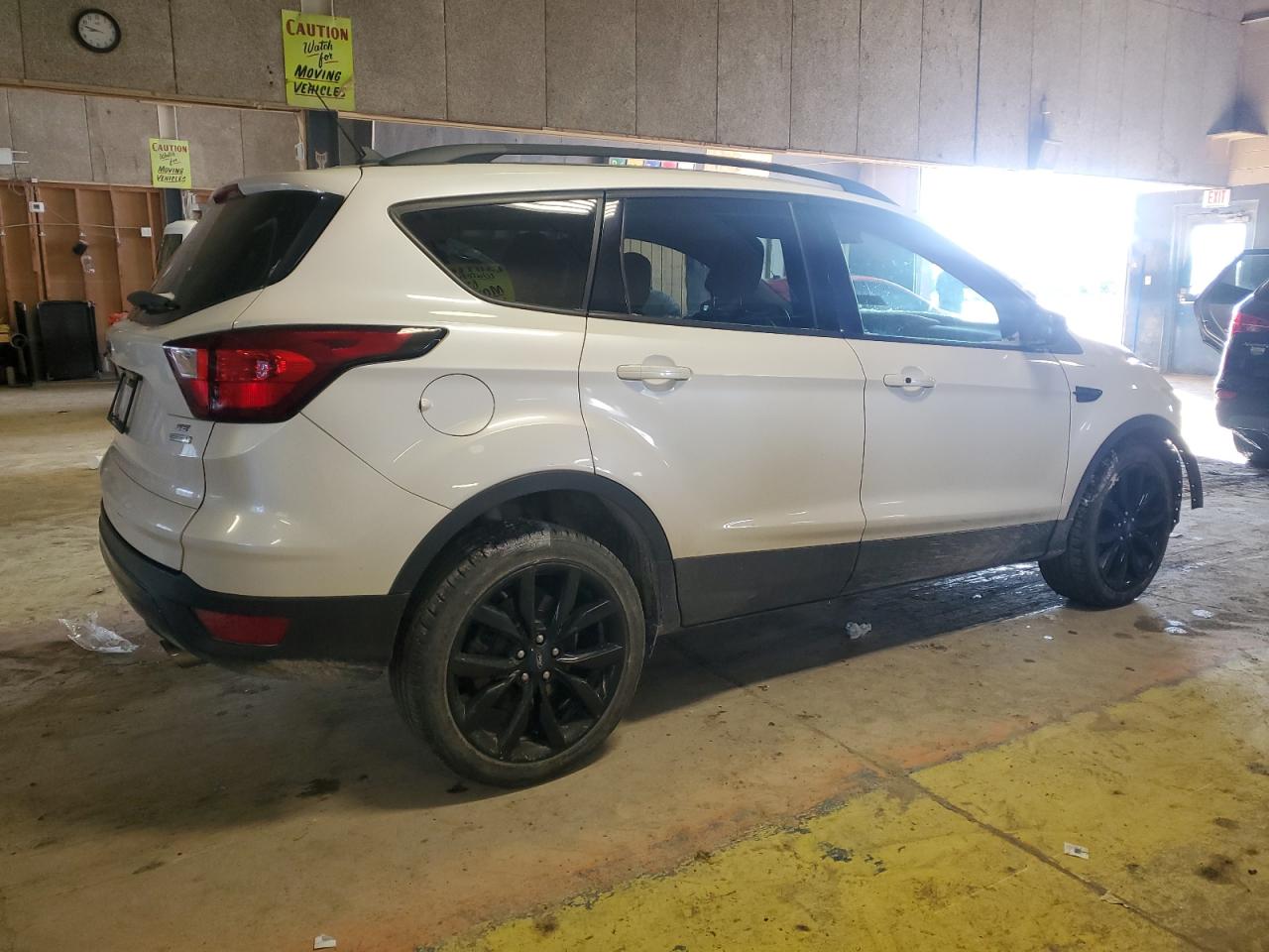 2019 Ford Escape VIN 1FMCU0GD0KUA55307 Copart auction photo, front end / minor dent/scratches damage thumbnail 3