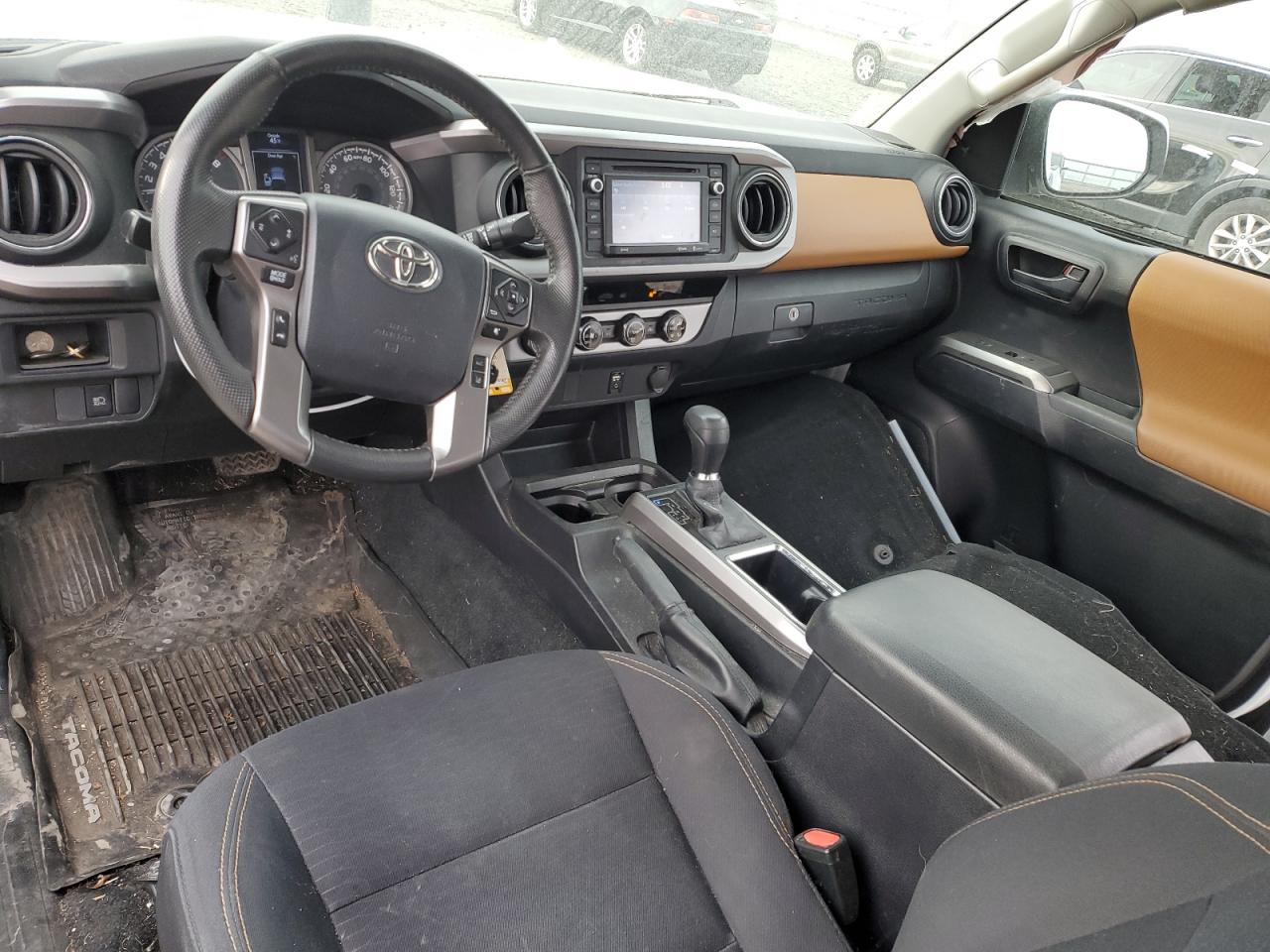 2018 Toyota Tacoma VIN 5TFSX5EN3JX059655 Copart auction photo, side damage thumbnail 8