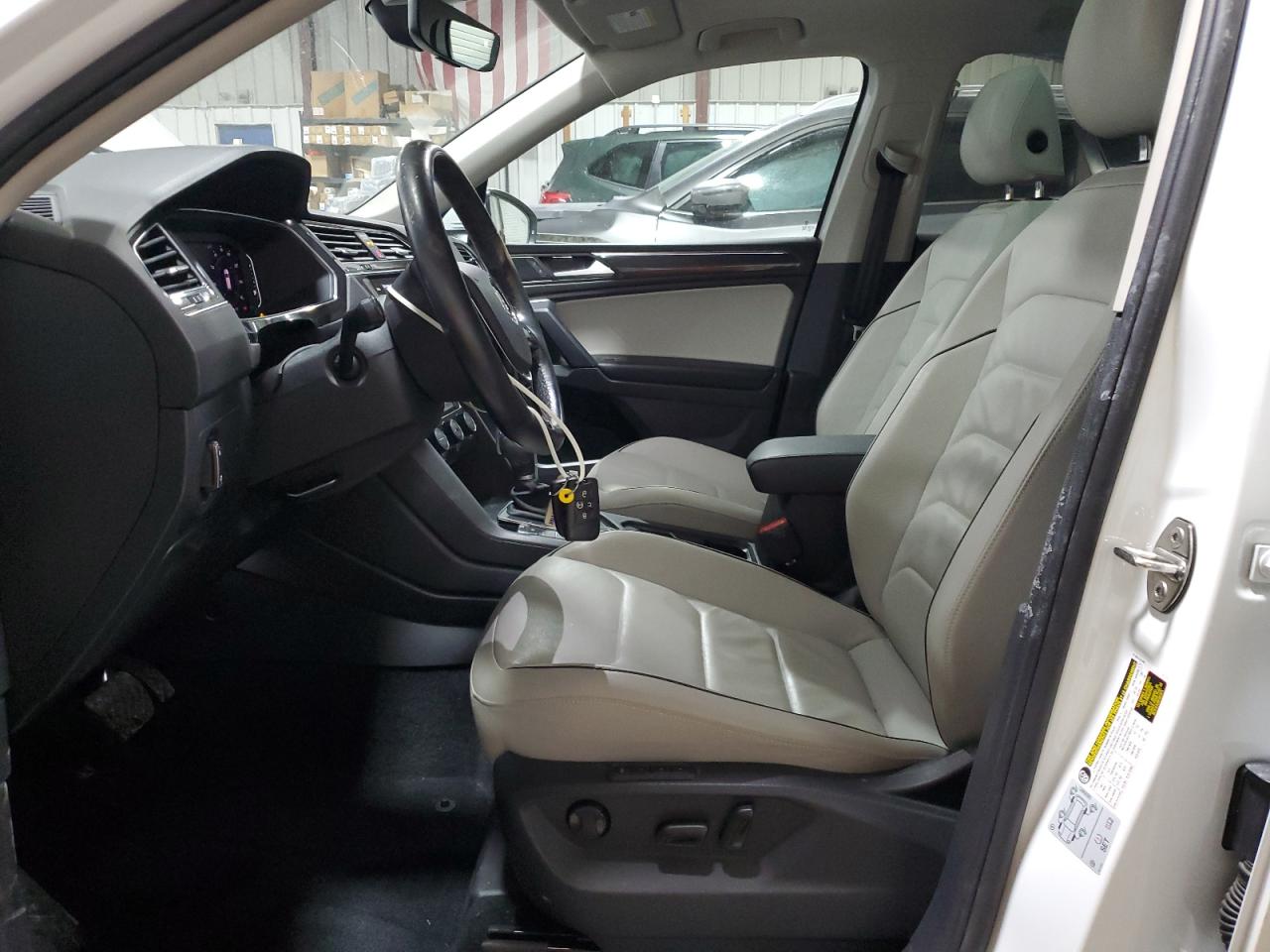 2019 Volkswagen Tiguan VIN 3VV4B7AXXKM162431 Copart auction photo, front end damage thumbnail 7