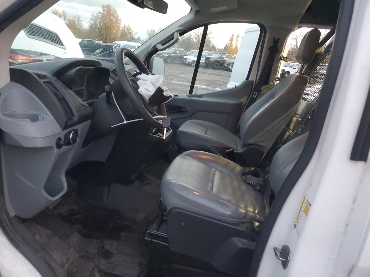2017 Ford Transit VIN 1FTYE9ZM6HKA23717 Copart auction photo, rear end / front end damage thumbnail 7