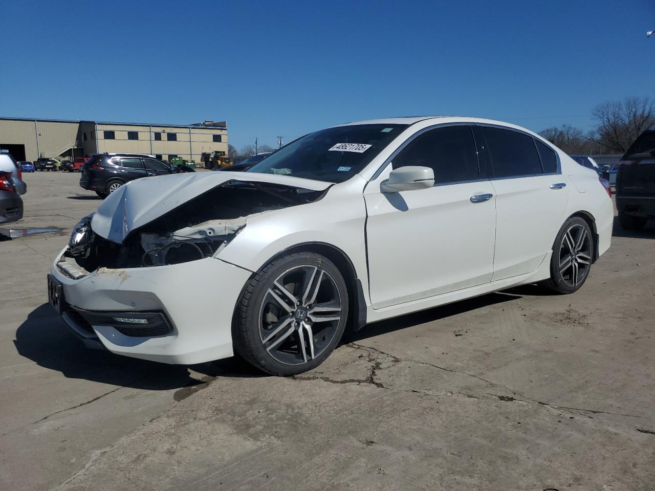 2017 Honda Accord VIN 1HGCR3F94HA015800