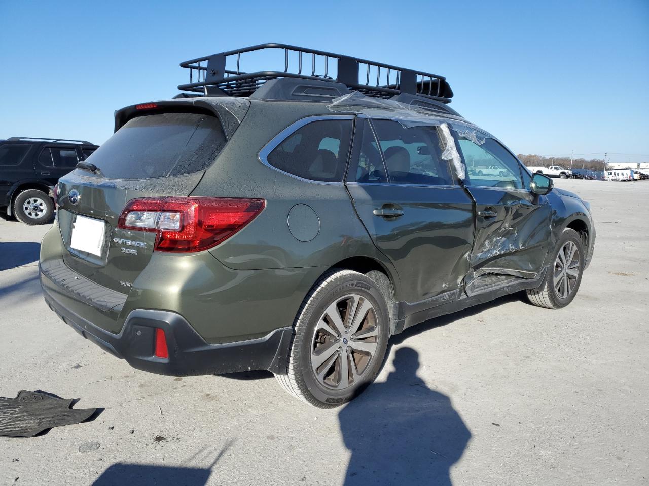 2018 Subaru Outback VIN 4S4BSENC2J3221744 Copart auction photo, all over damage thumbnail 3