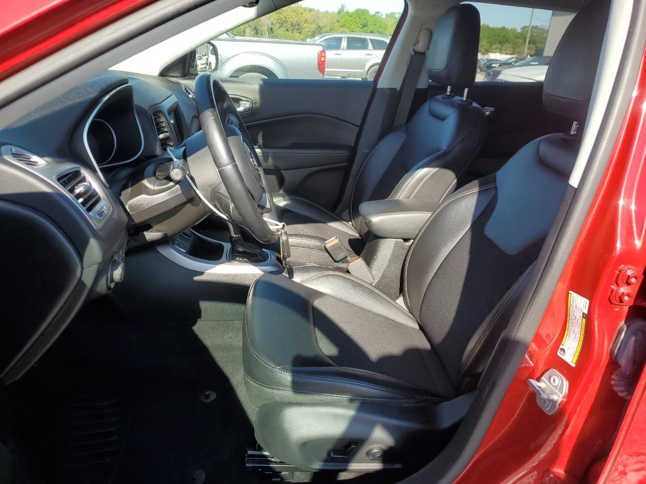 2018 Jeep Compass VIN 3C4NJCBBXJT204909 Copart auction photo, side / rear end damage thumbnail 7